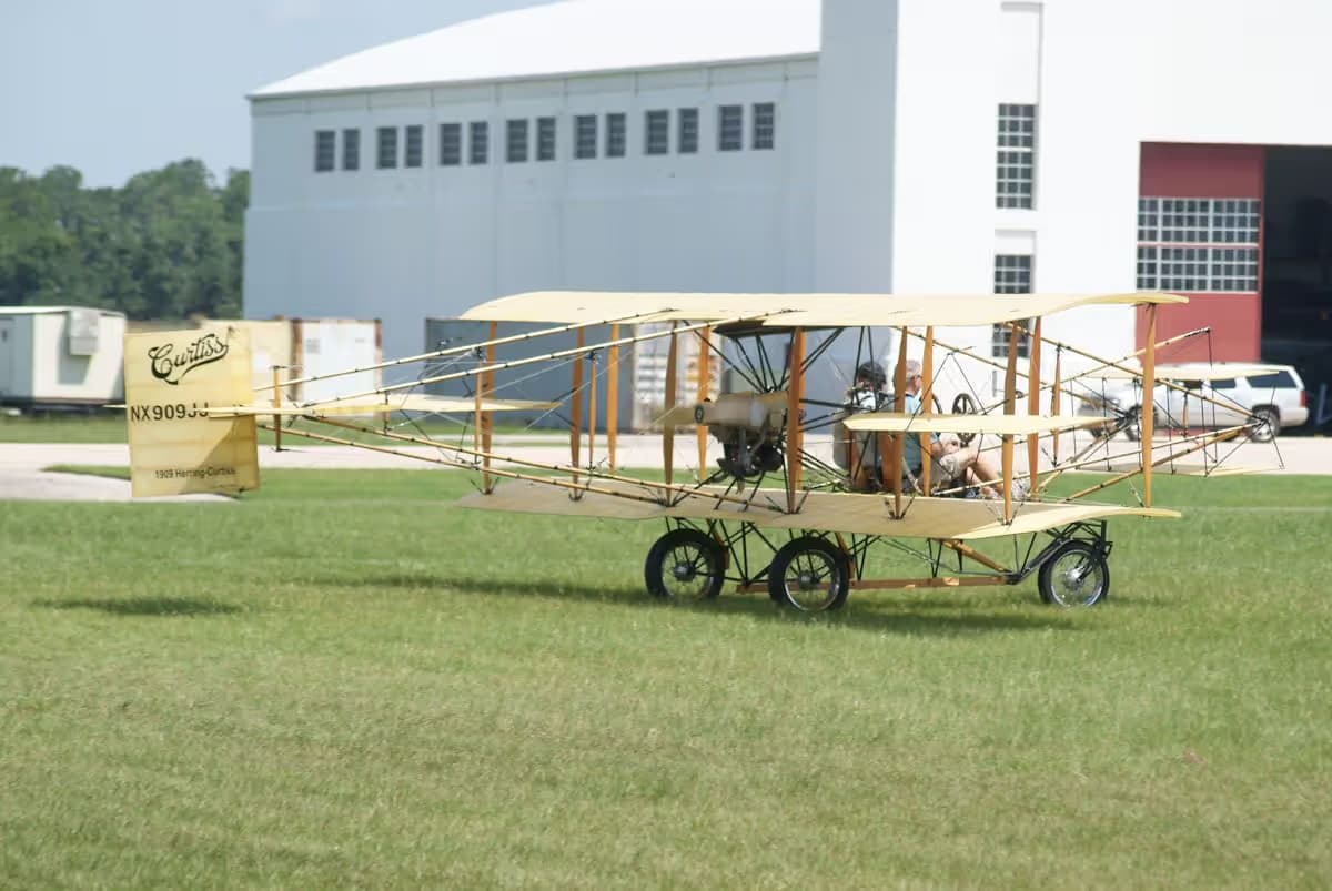 Unidentified — Aircraft