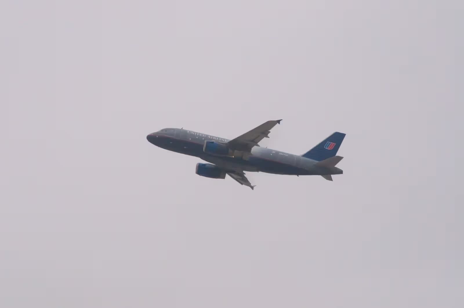 N827UA — Airbus