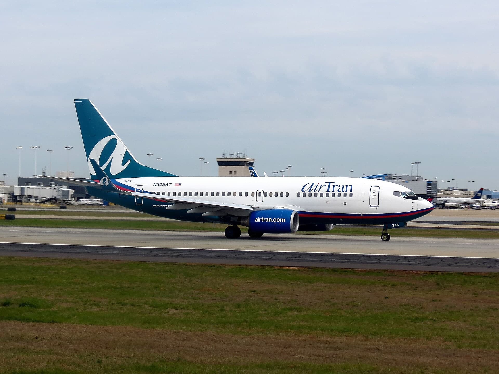 N328AT — Boeing