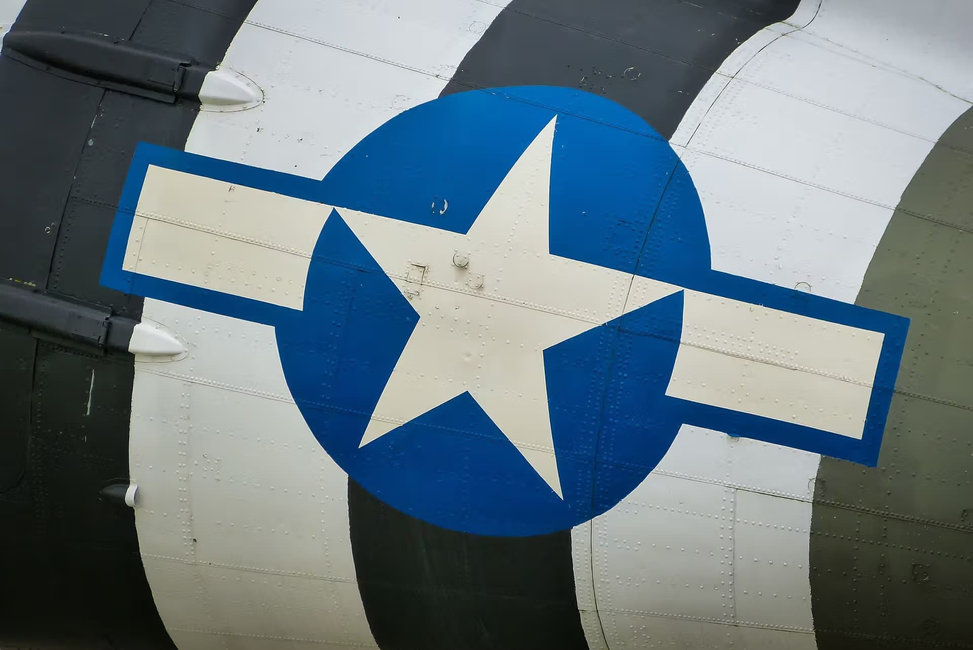 Unidentified — Aircraft