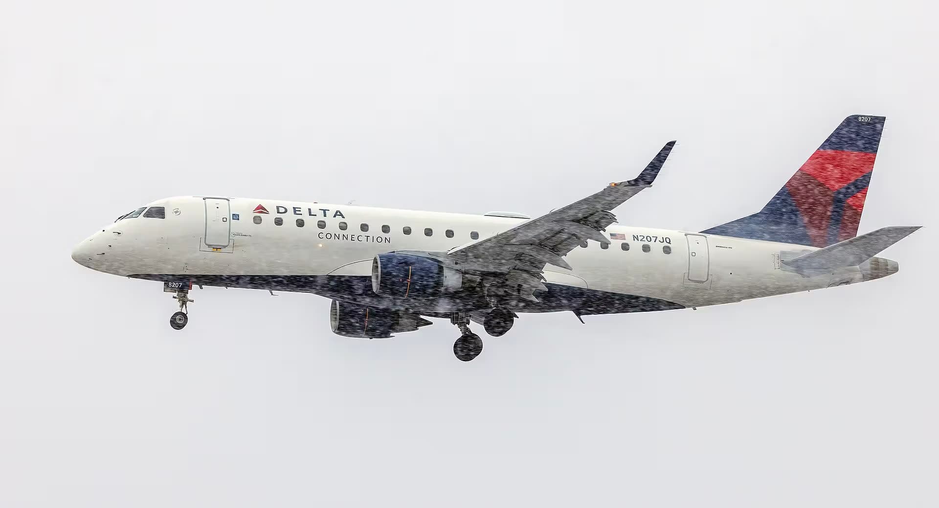 N207JQ — Embraer