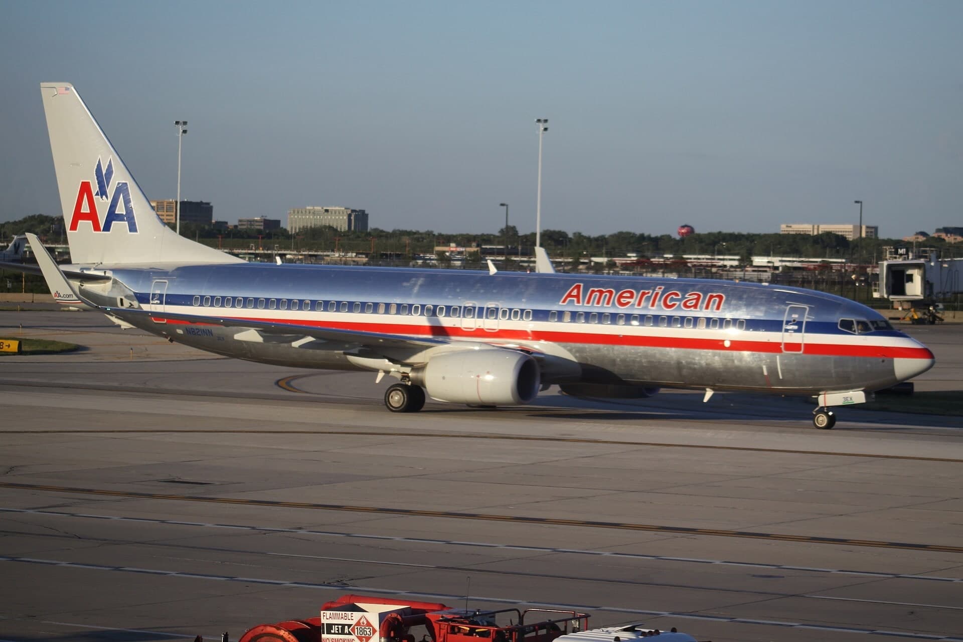 N821NN — Boeing