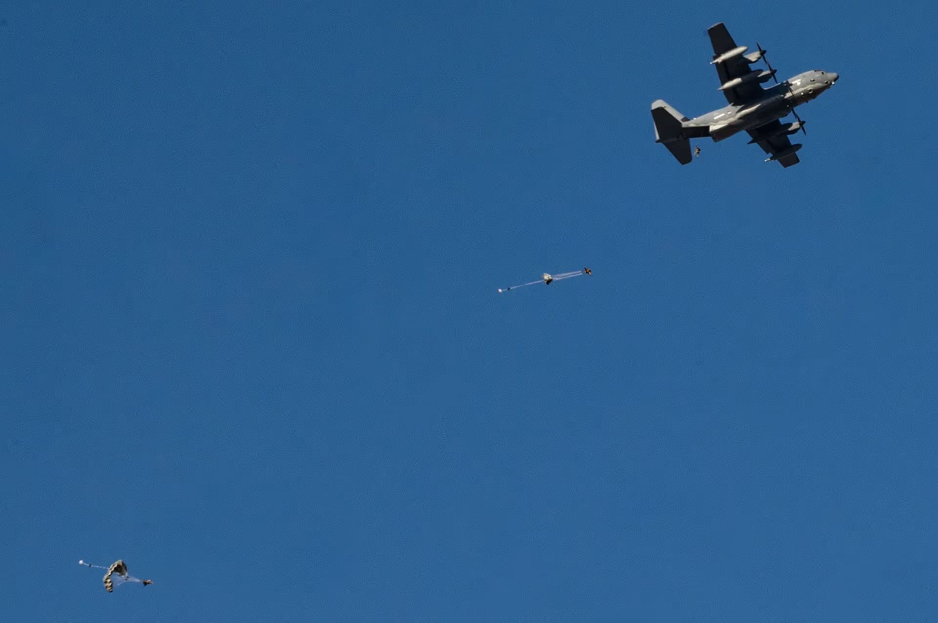 Unidentified — Aircraft