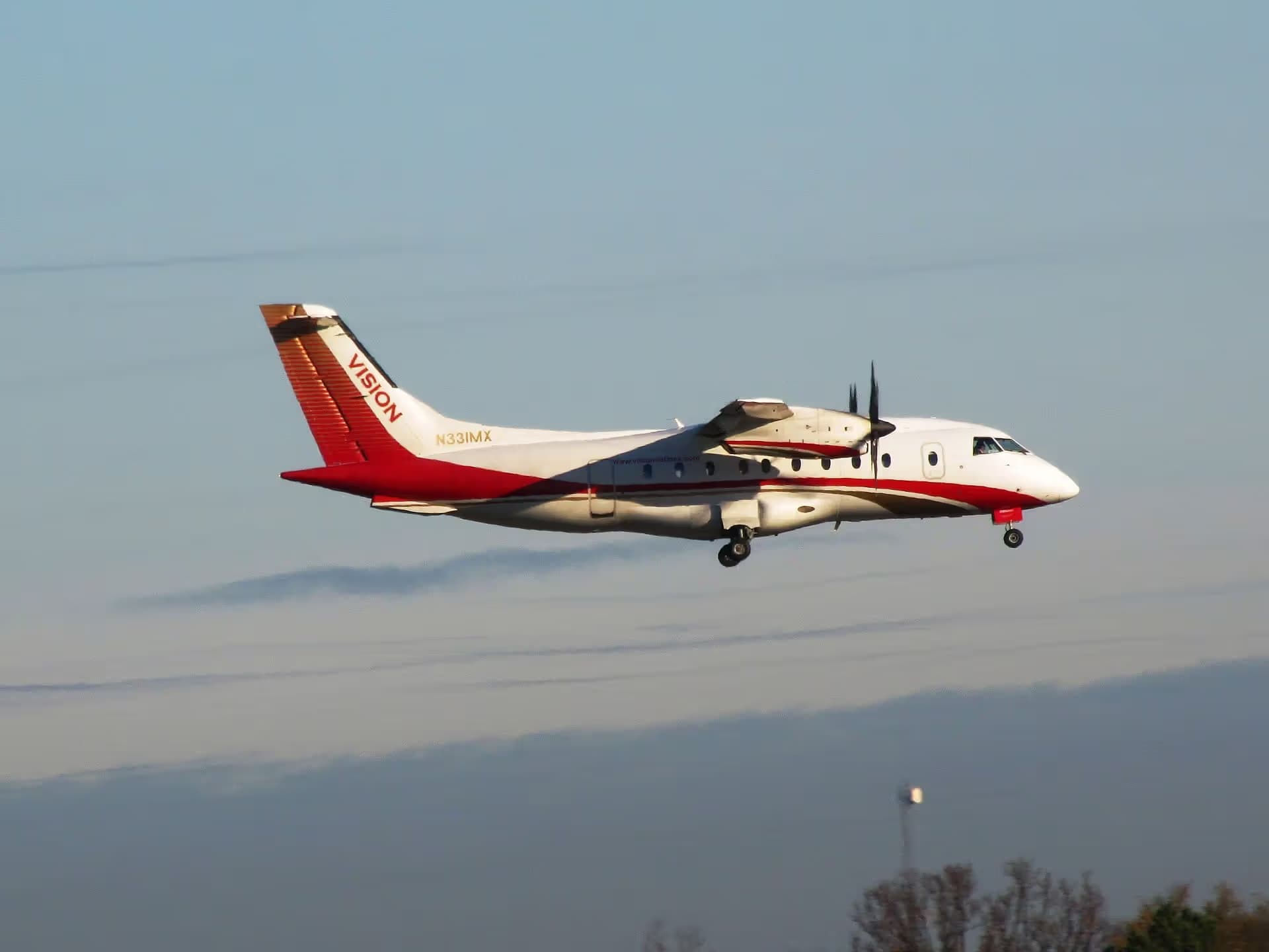 N331MX — Twin-engine aircraft