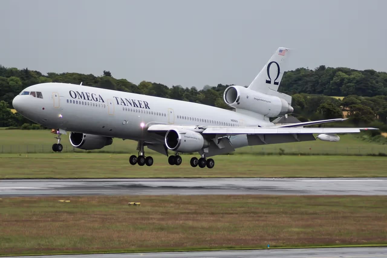 N974VV — Douglas
