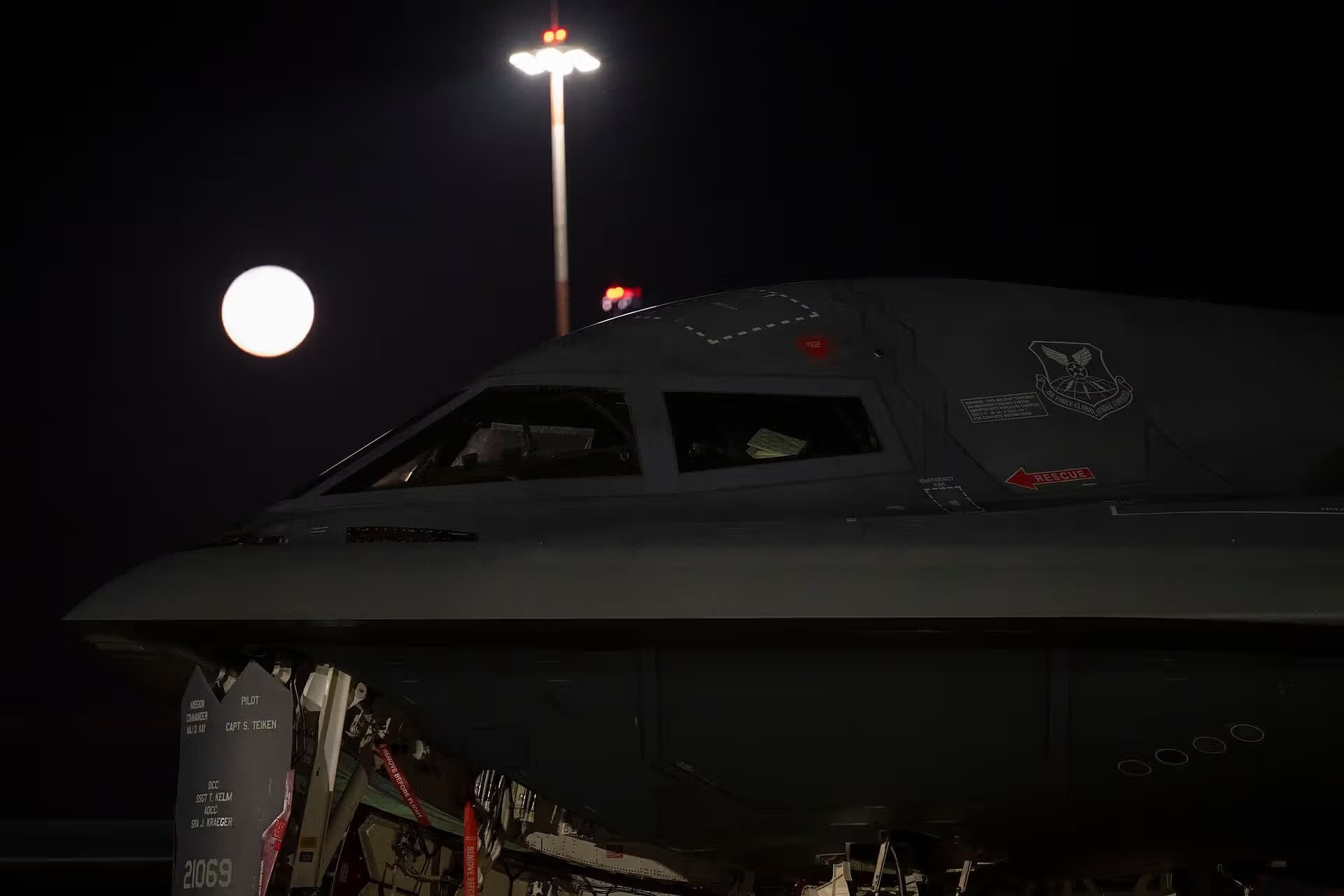 Unidentified — Aircraft