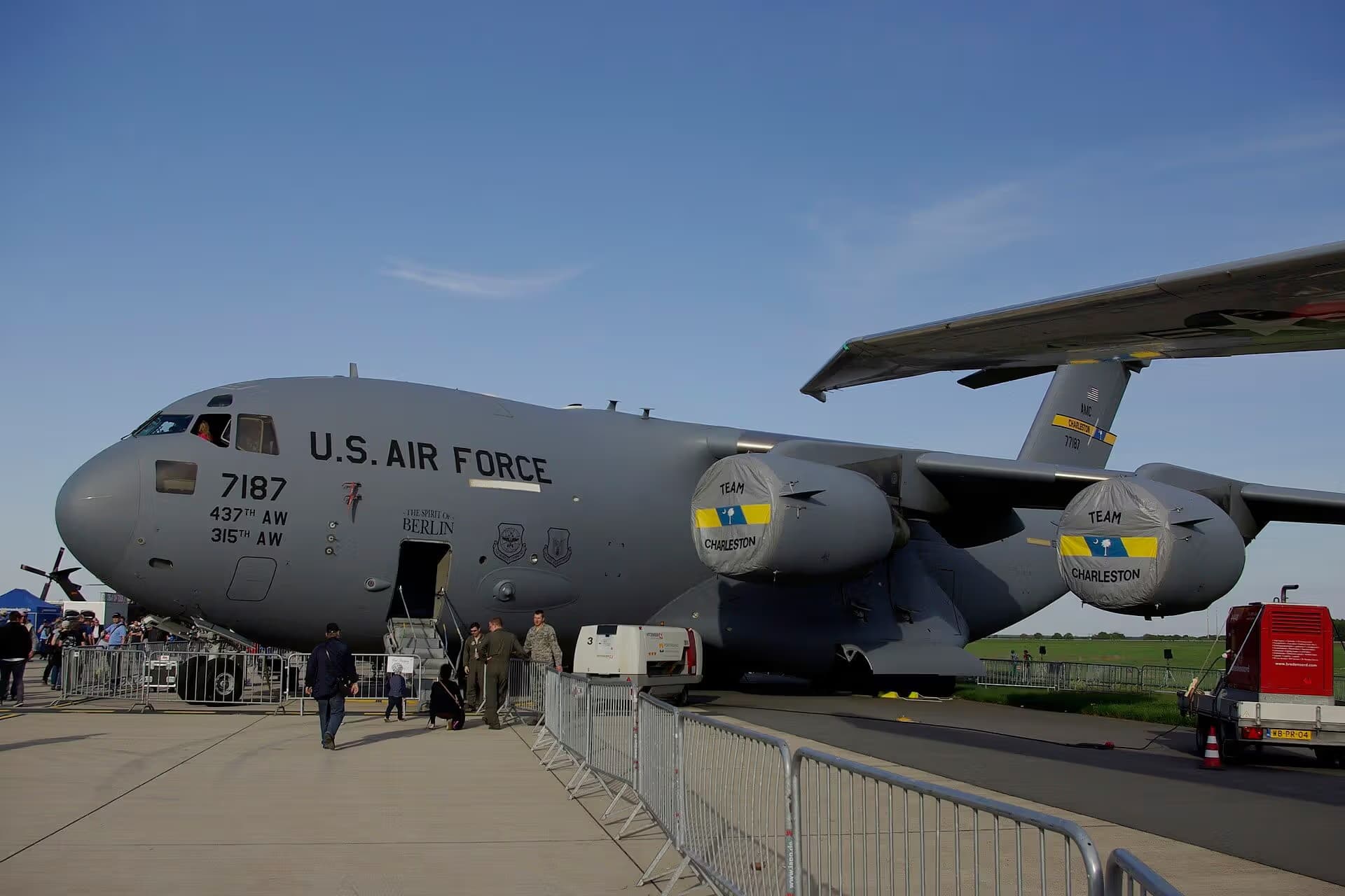 Unidentified — Aircraft