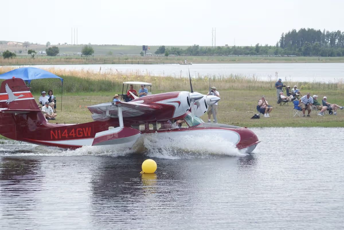 N144GW — Twin-engine aircraft