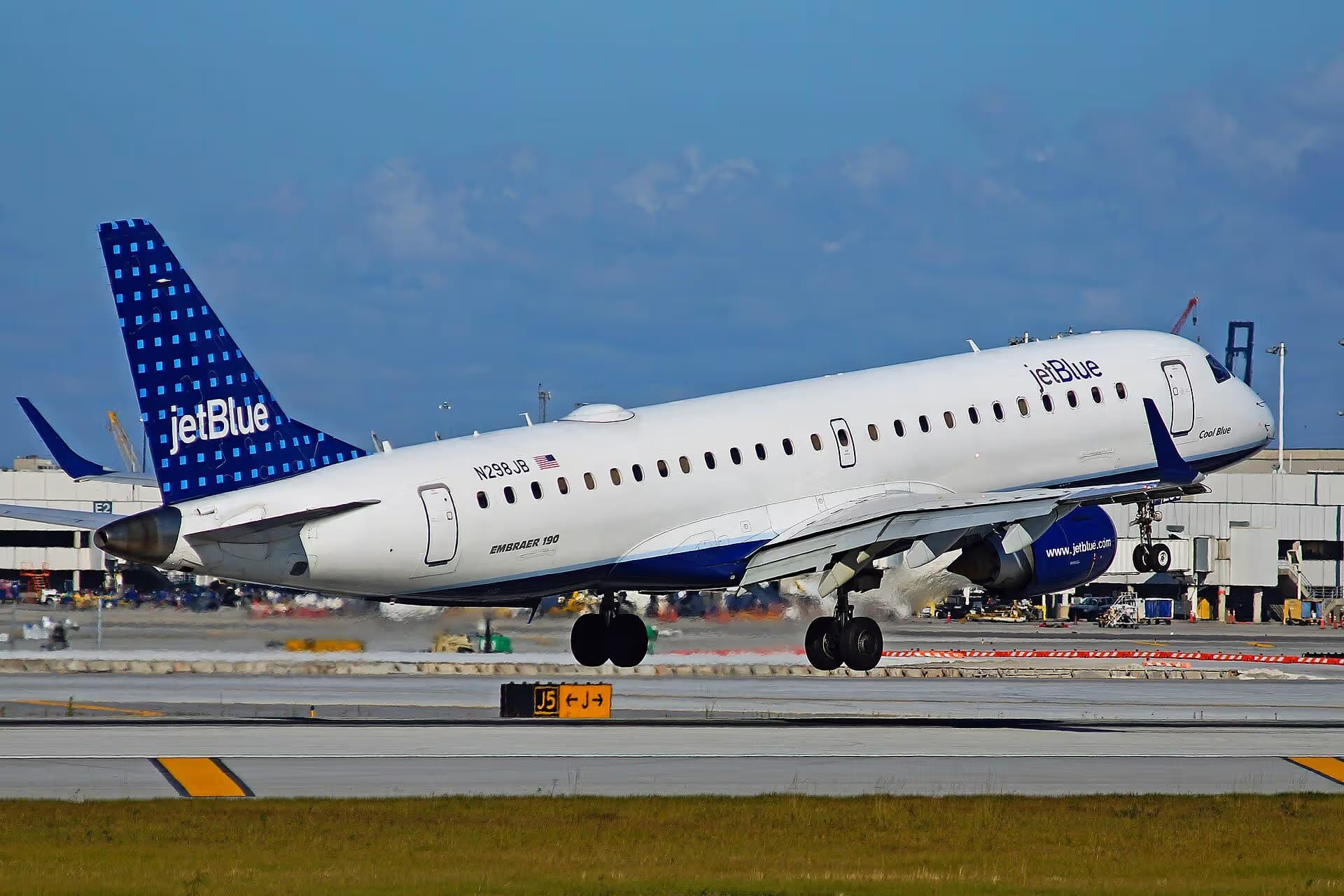 Unidentified — Embraer