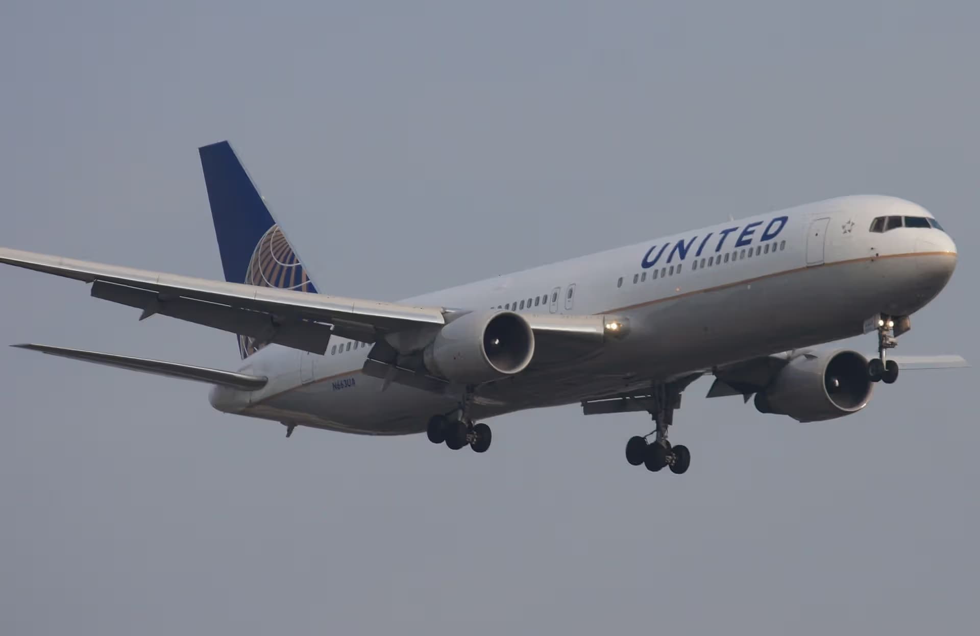 N663UA — Boeing