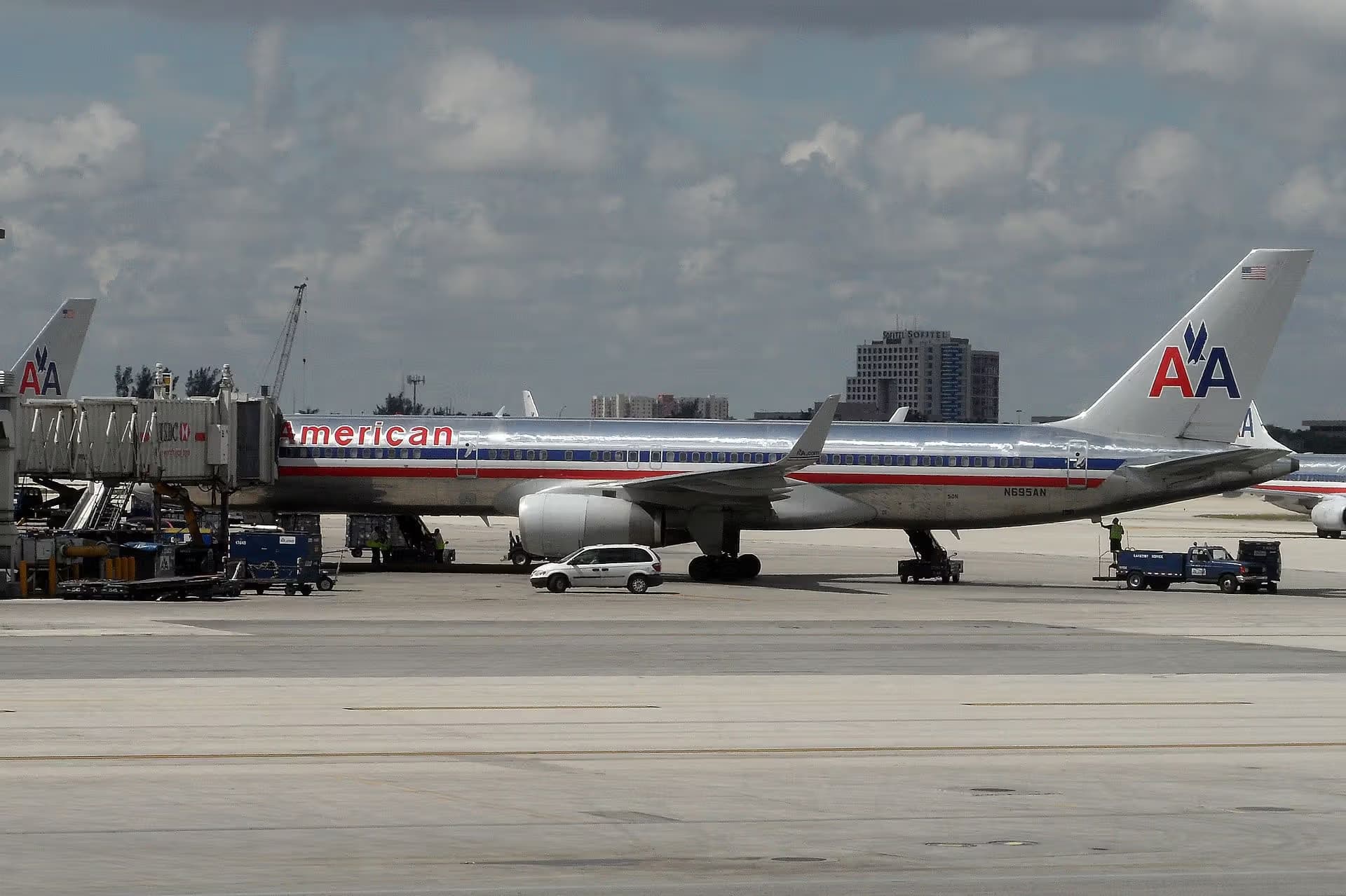 N695AN — Boeing