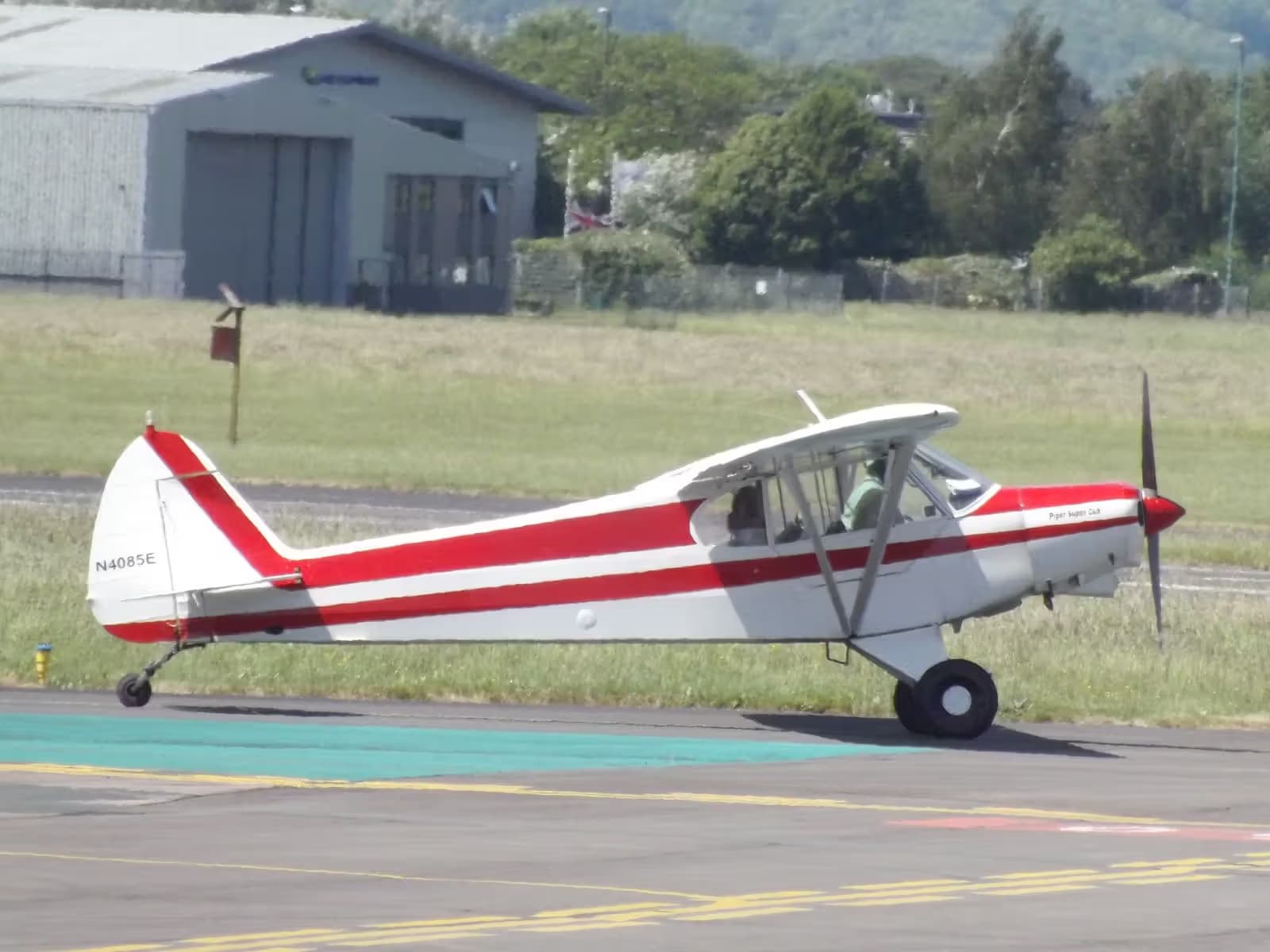 N4085E — Piper