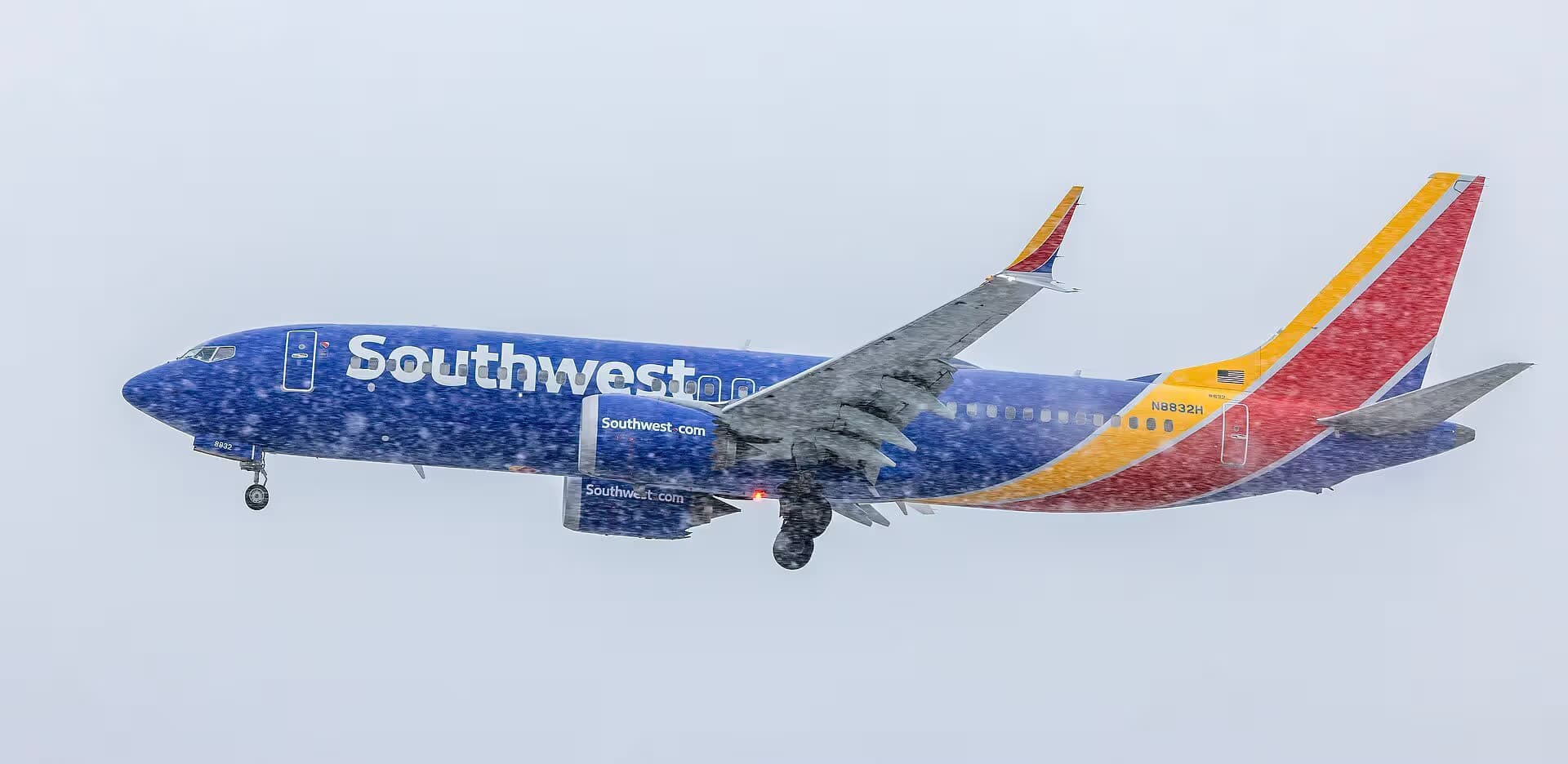 N8832H — Boeing