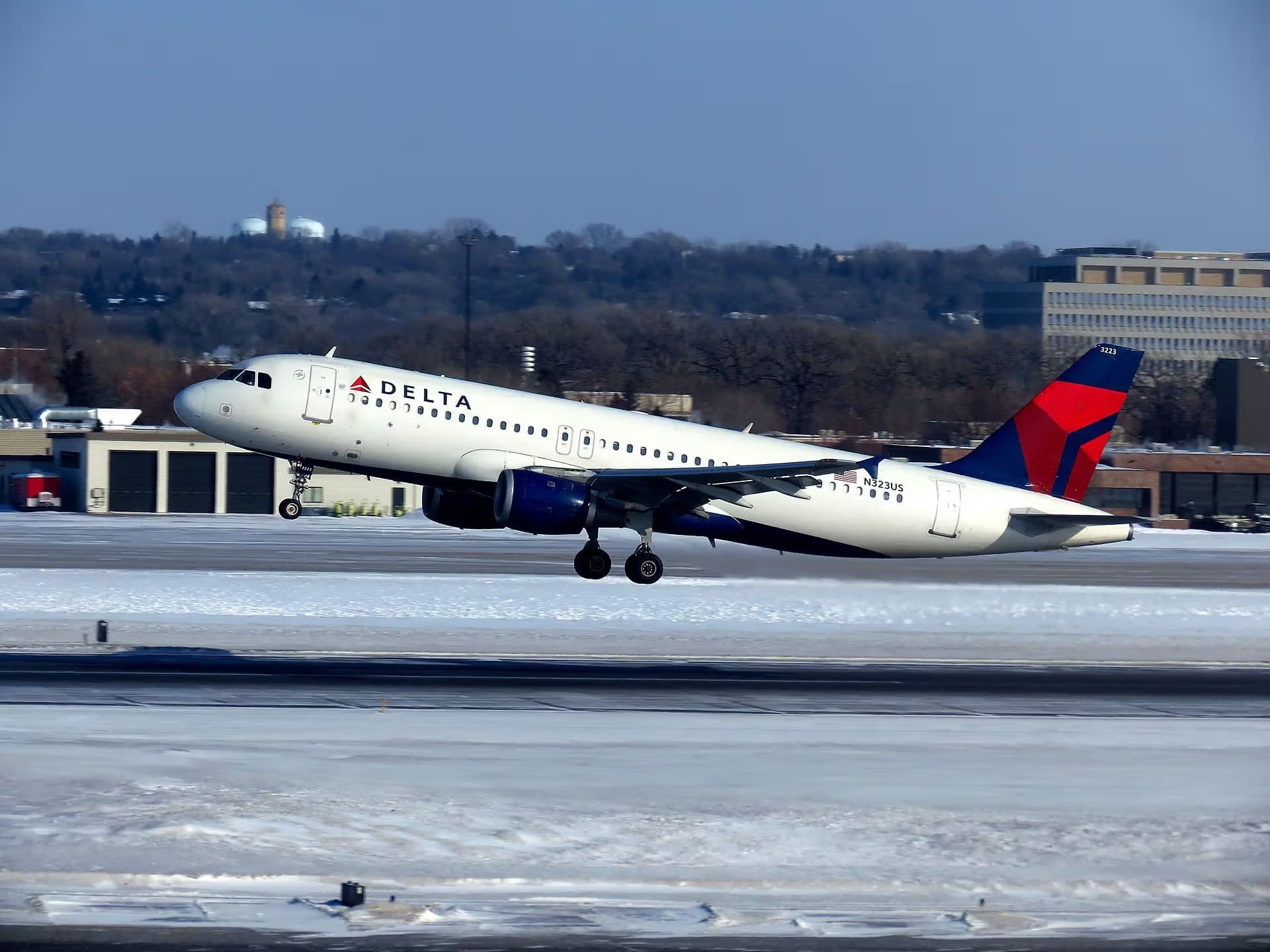 N323US — Airbus