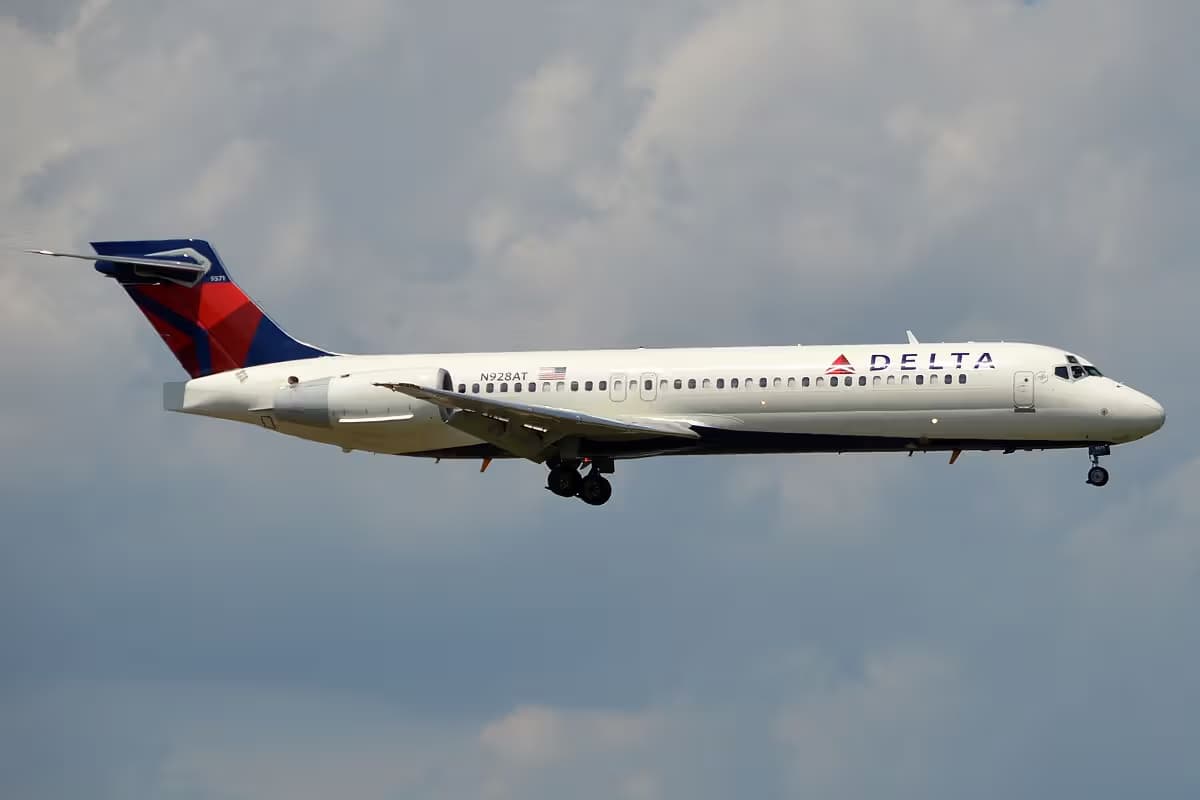 N928AT — Aircraft