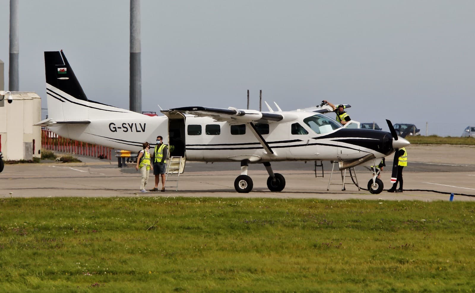 G-SYLV — Cessna