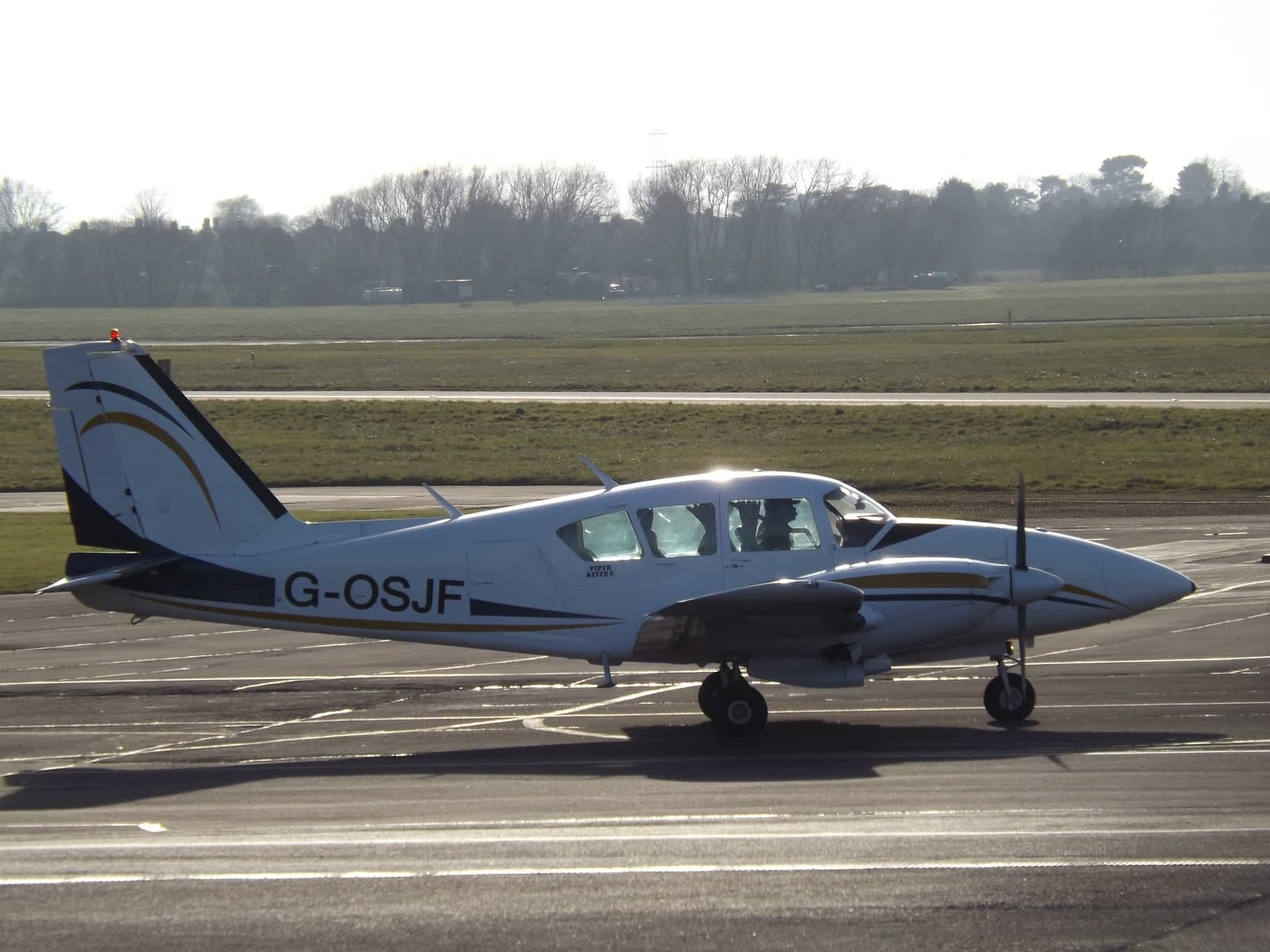 G-OSJF — Piper