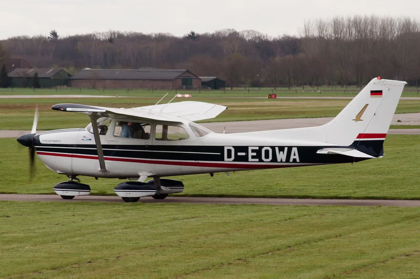 D-EOWA — Single-engine aircraft