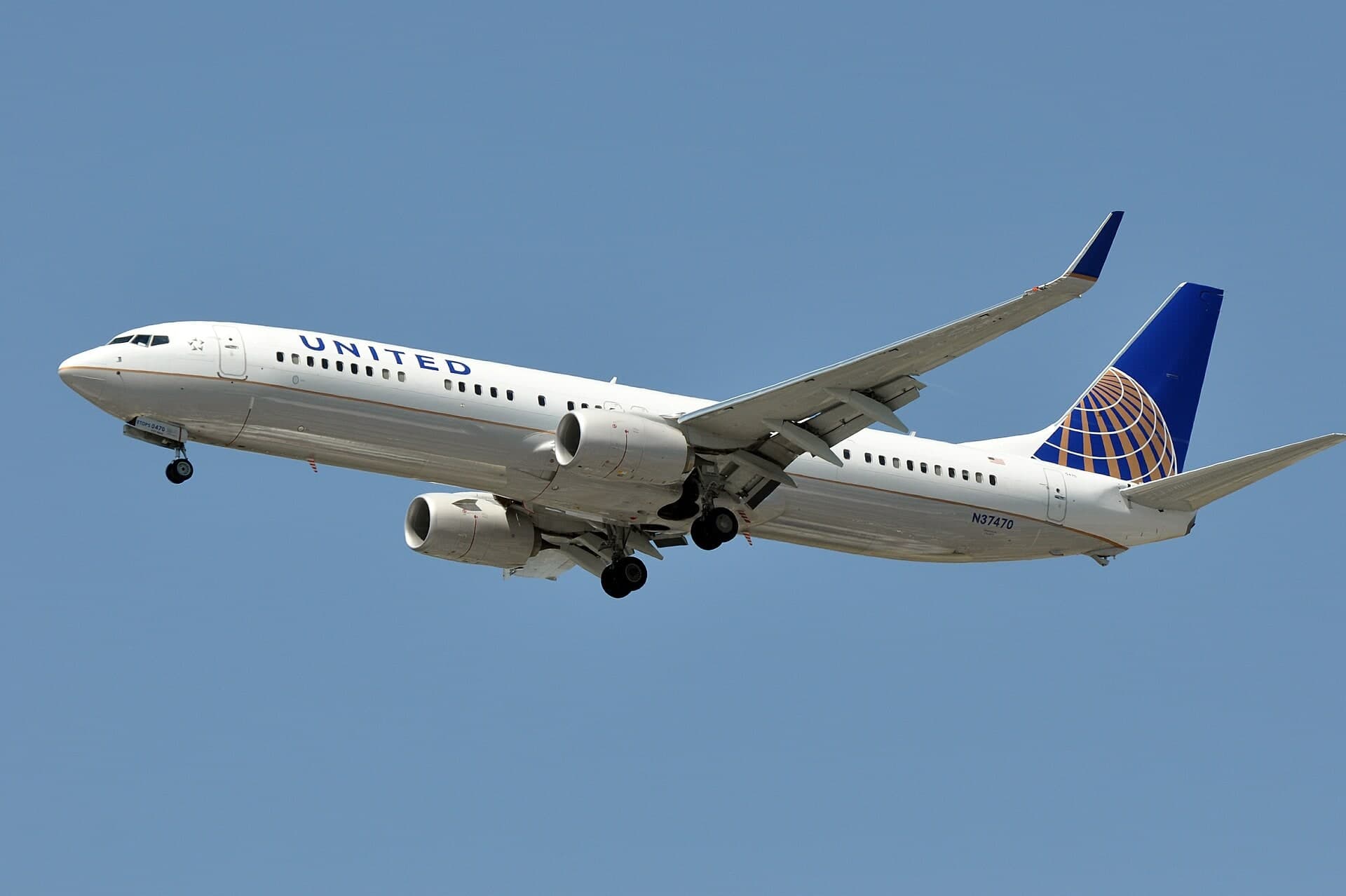 N37470 — Boeing