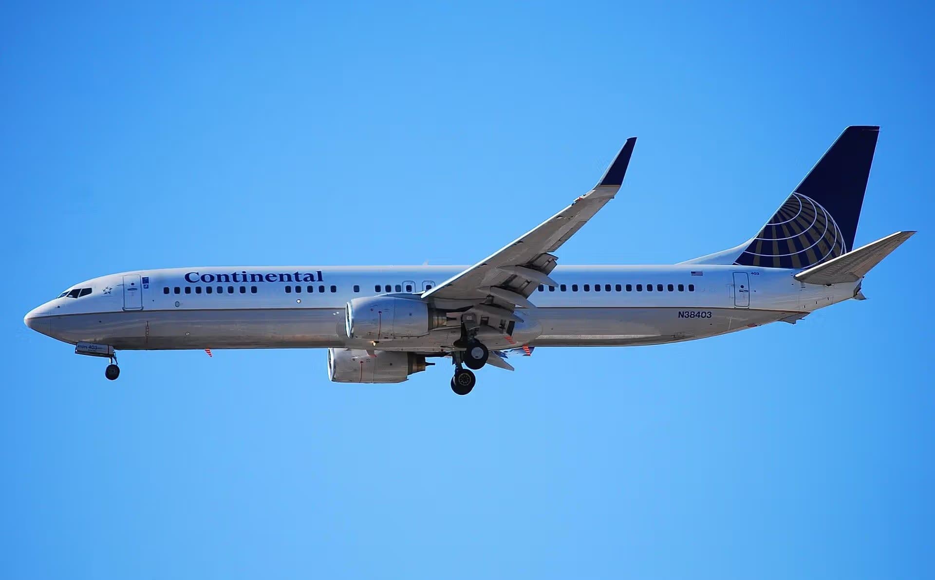 N38403 — Boeing
