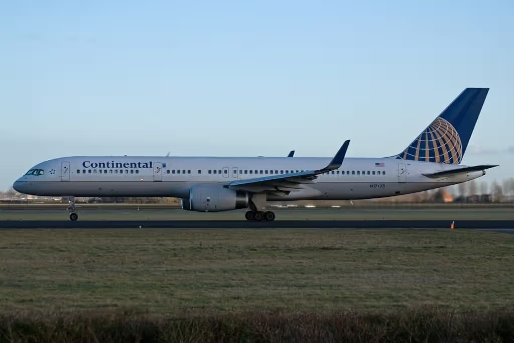 N17128 — Boeing