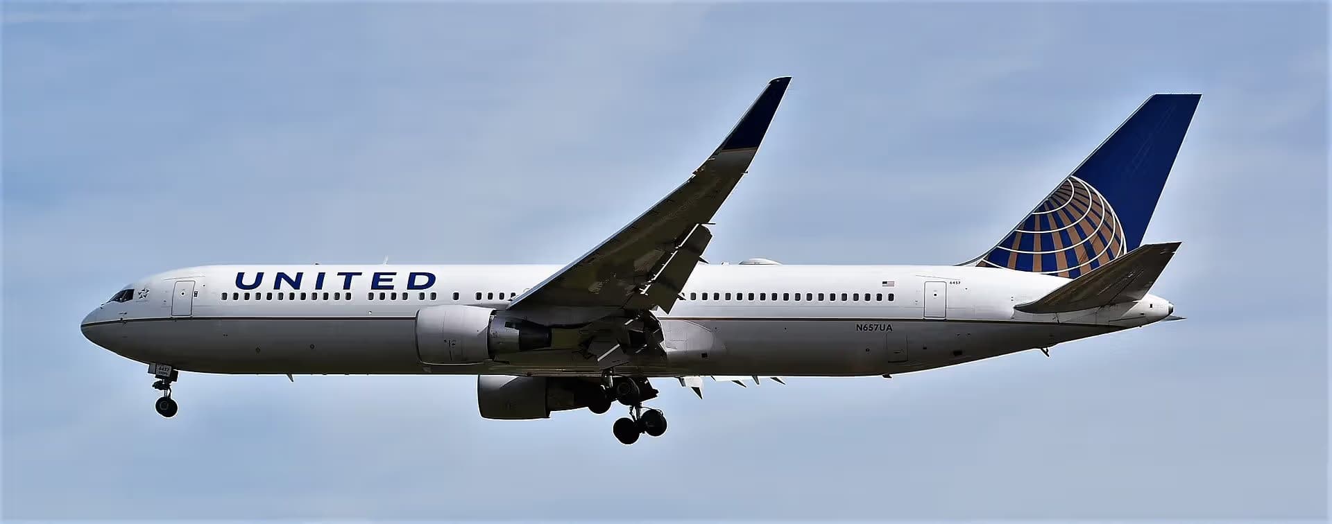 N657UA — Boeing