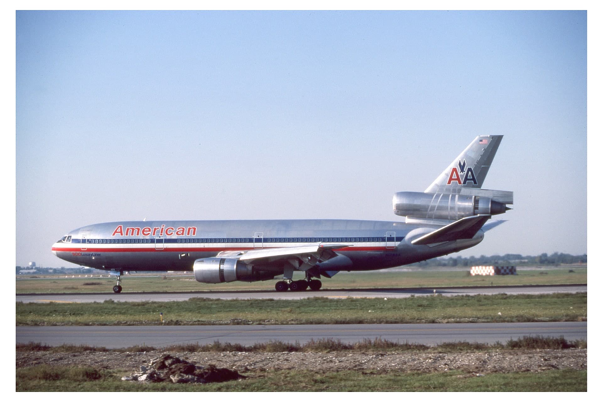 N128AA — Aircraft