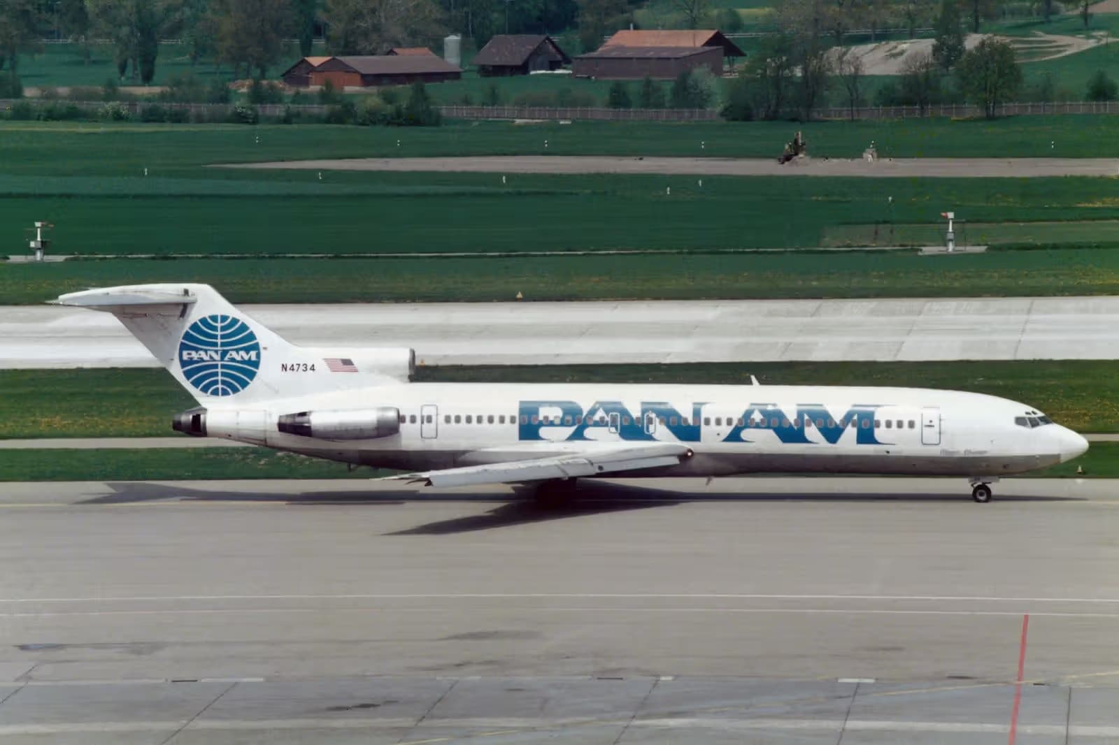 N4734 — Boeing