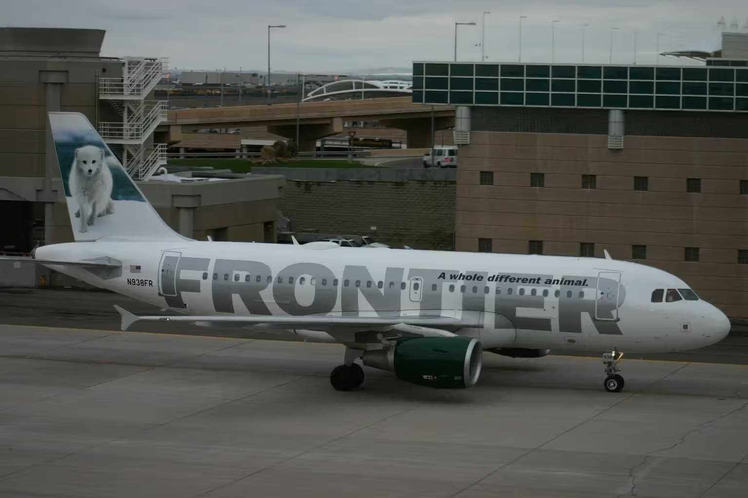 N938FR — Twin-engine aircraft