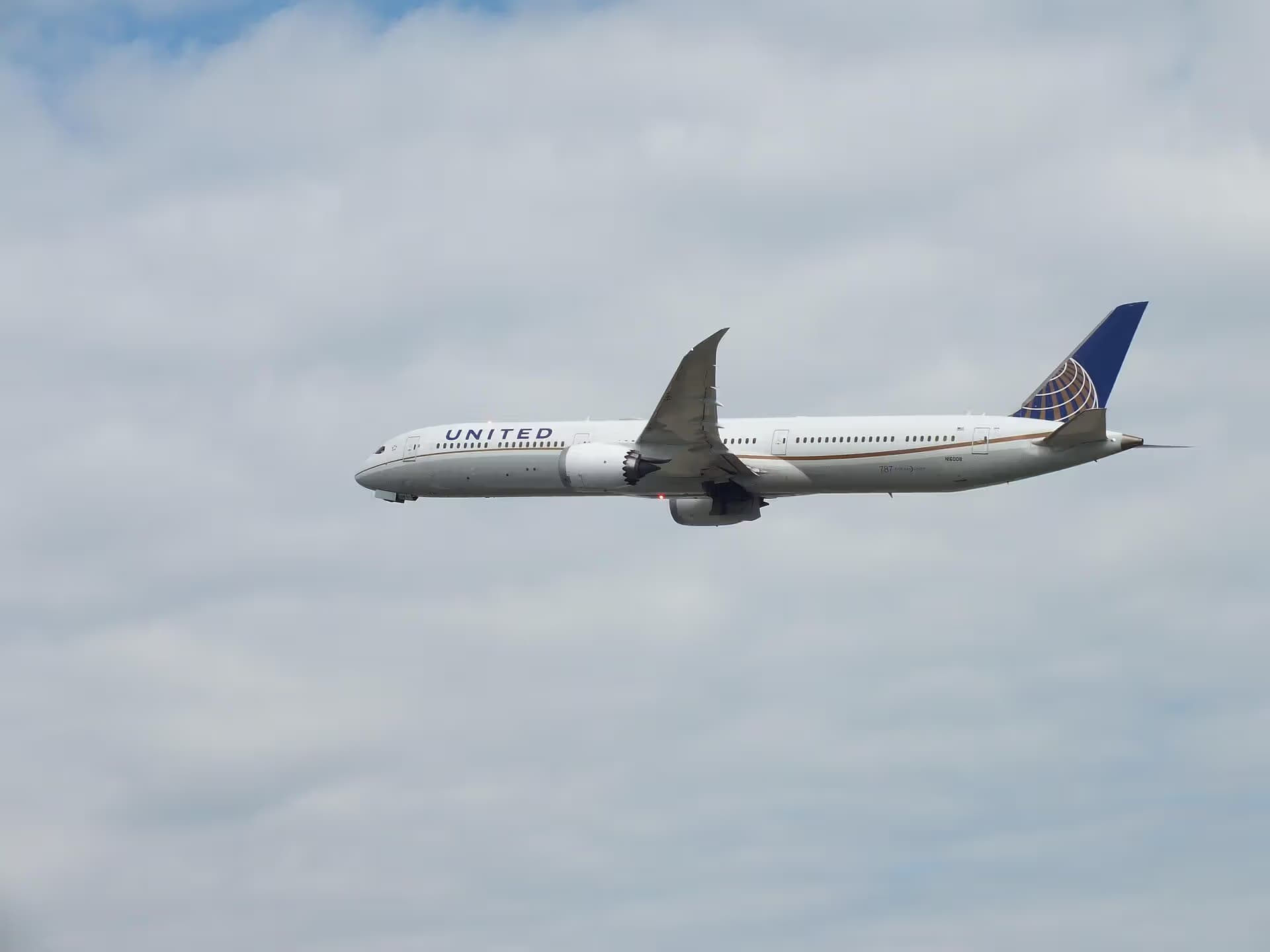 N16008 — Boeing