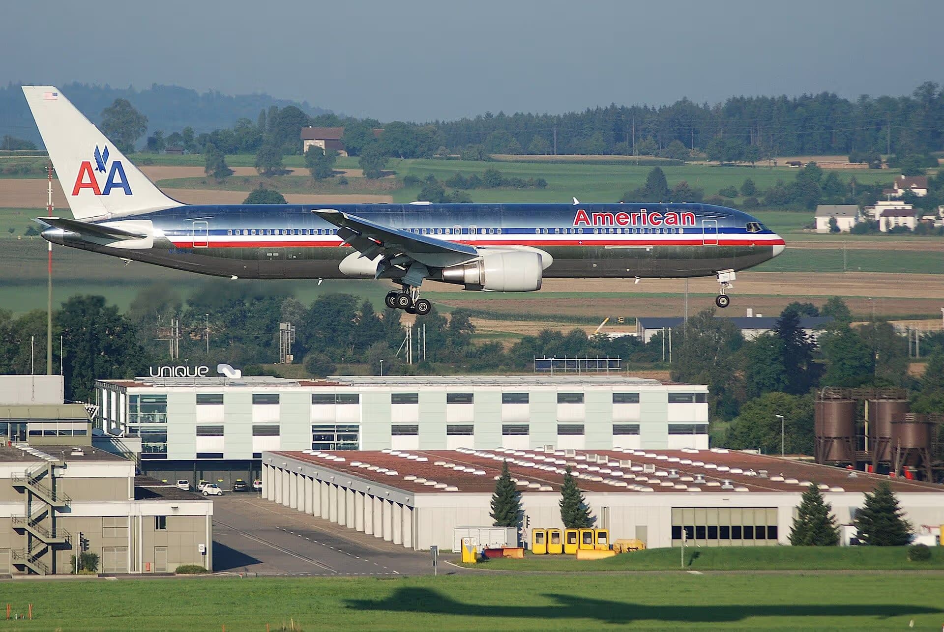 N352AA — Boeing