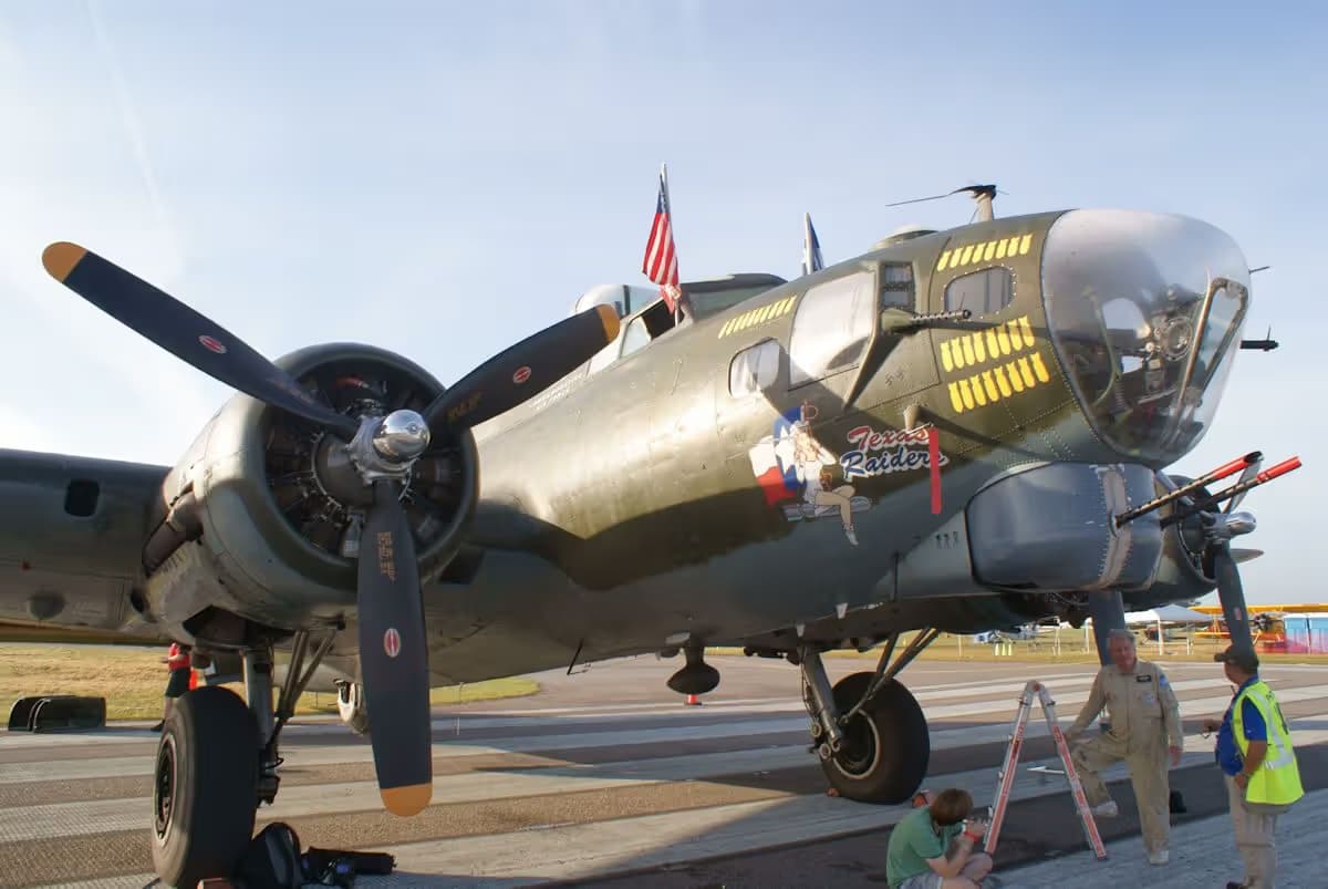 N7227C — Warbird