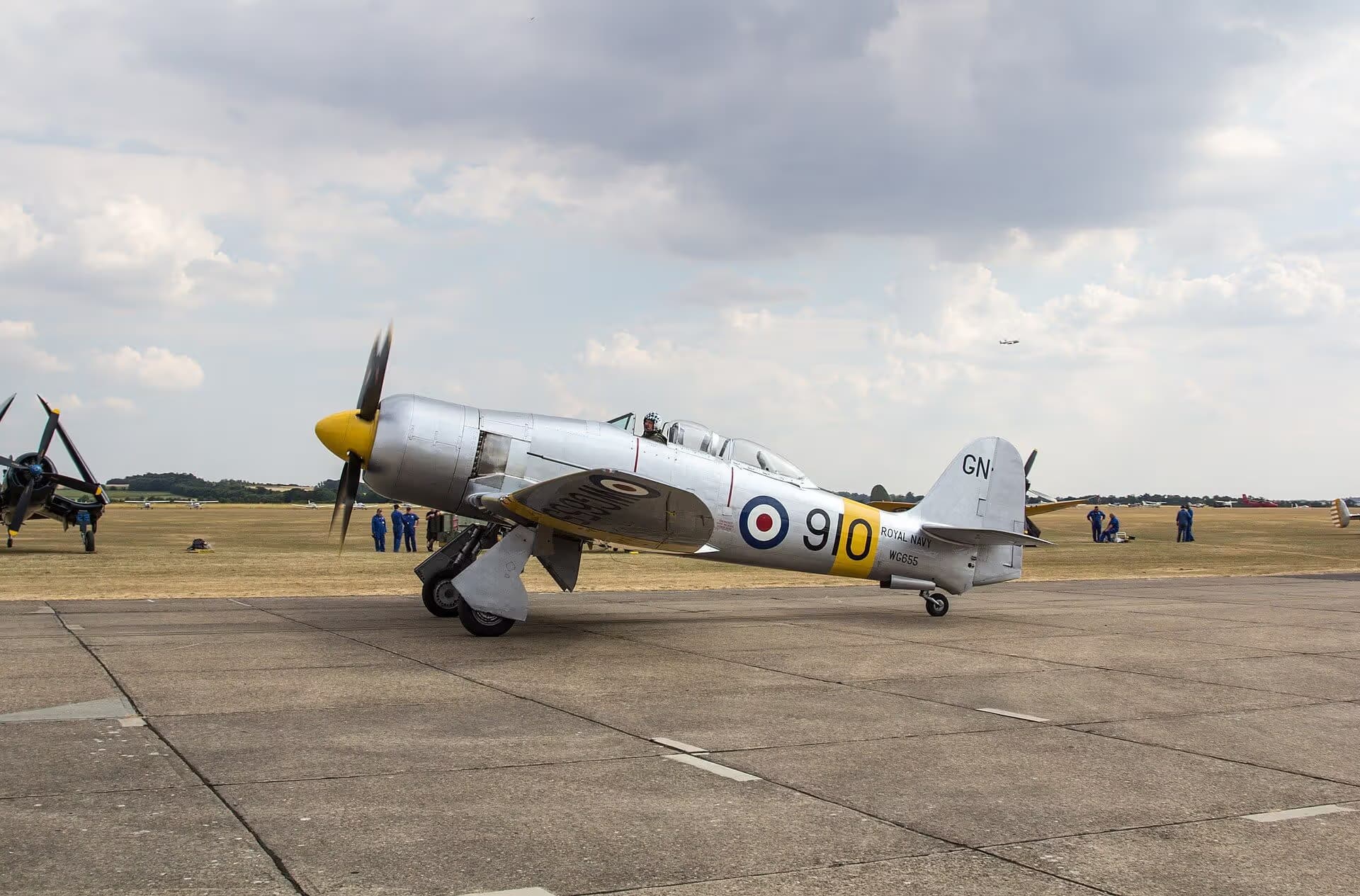 Unidentified — Warbird