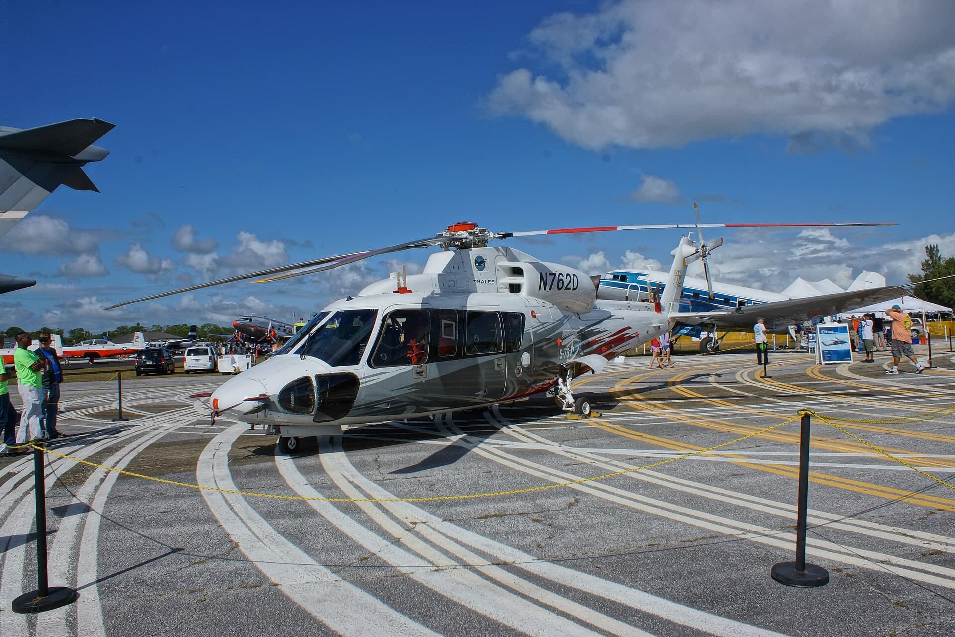 N762D — Helicopter
