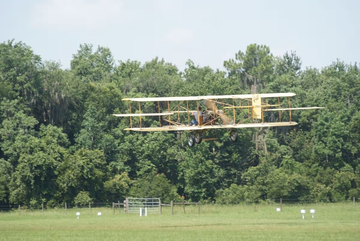 Unidentified — Aircraft