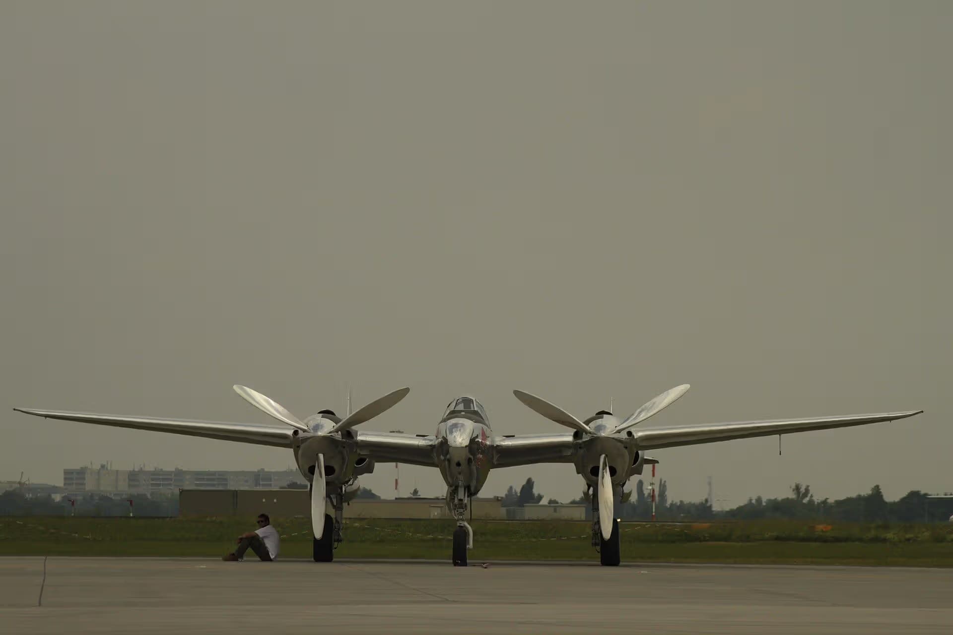 N25Y — Lockheed