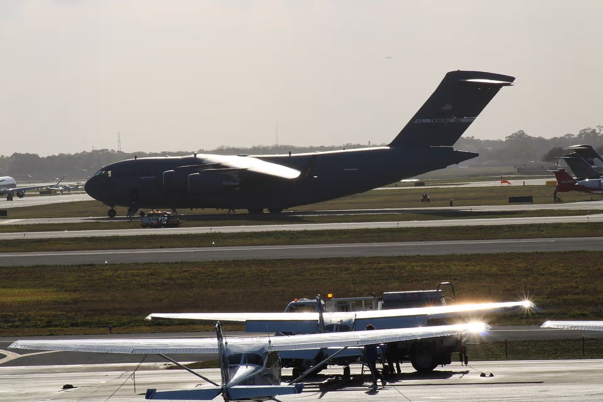 Unidentified — Single-engine aircraft