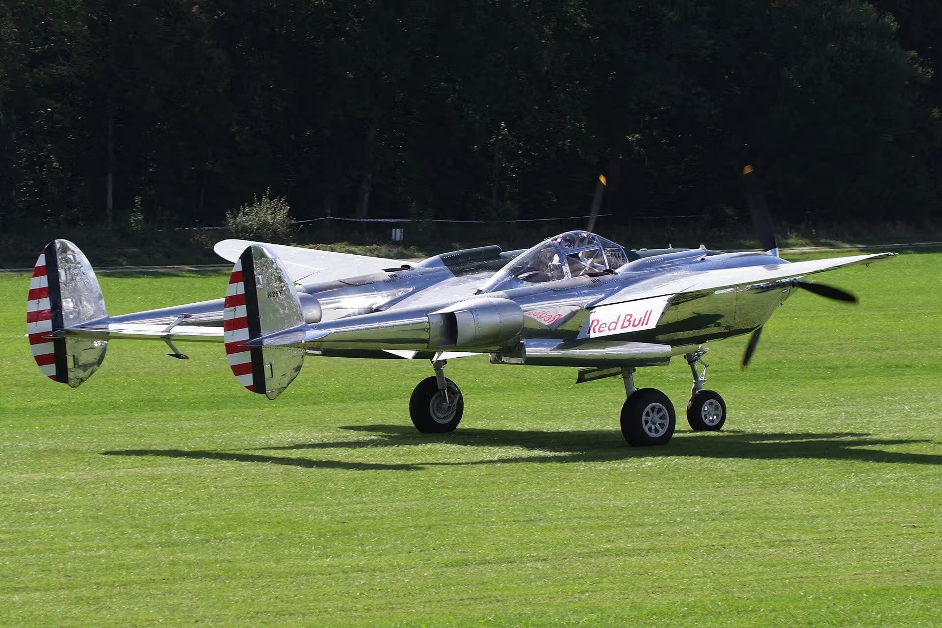 N25Y — Lockheed