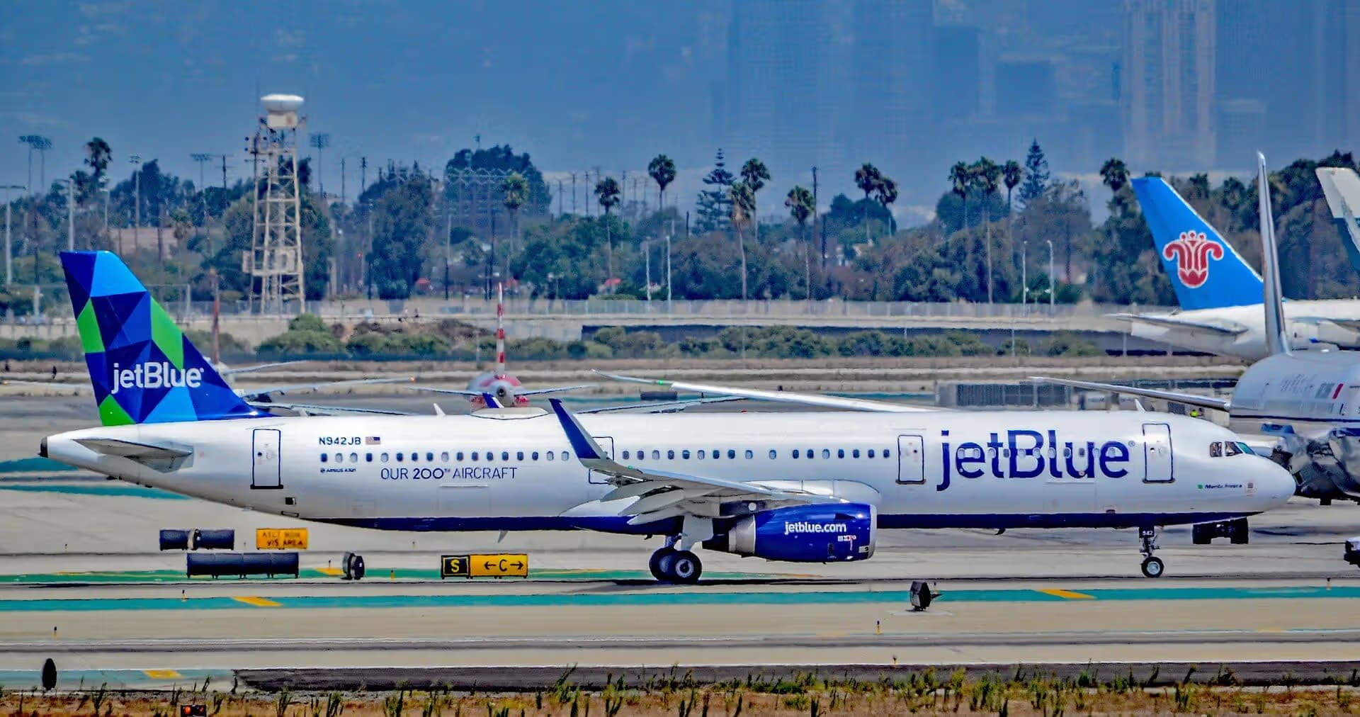 N942JB — Airbus