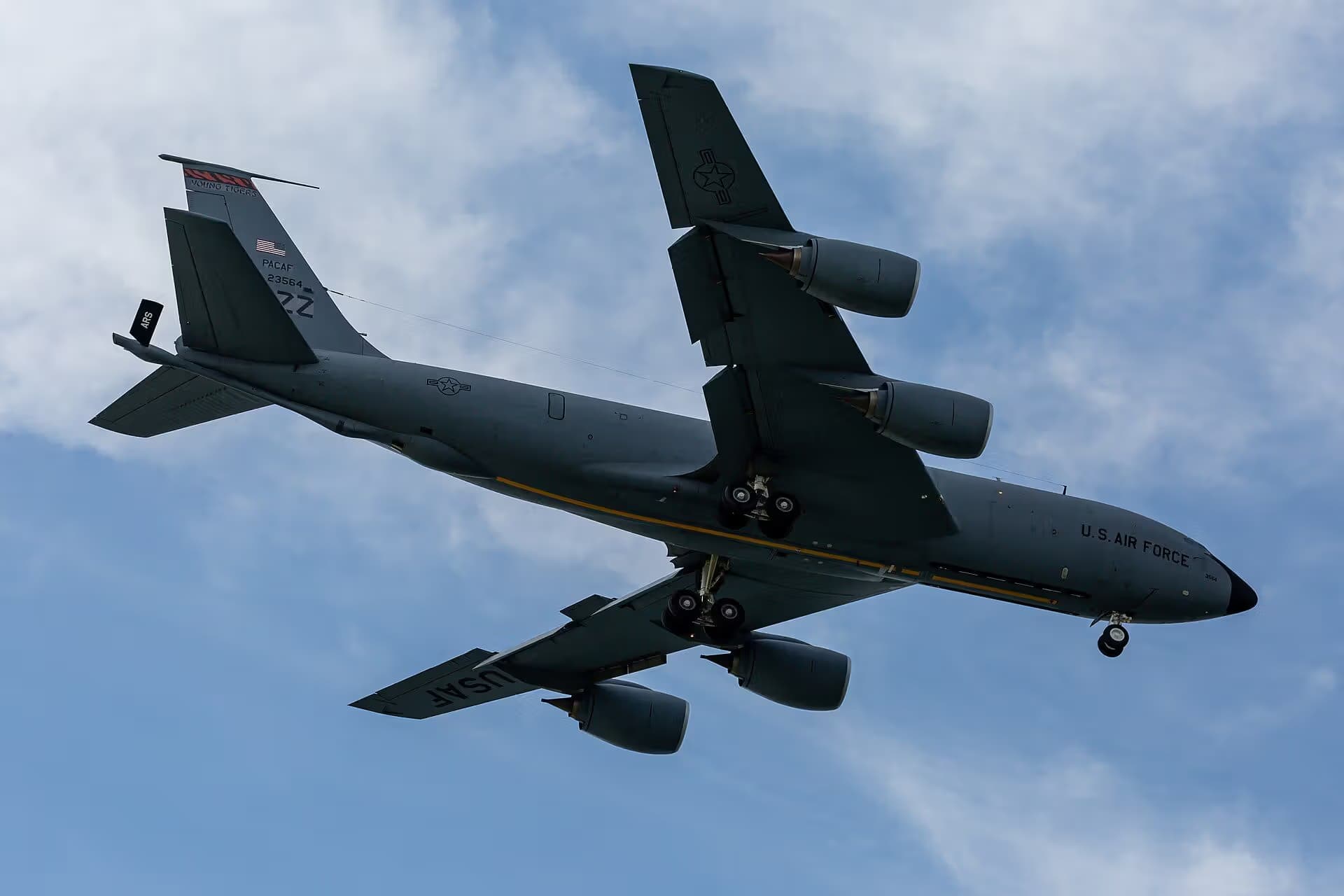 Unidentified — Aircraft