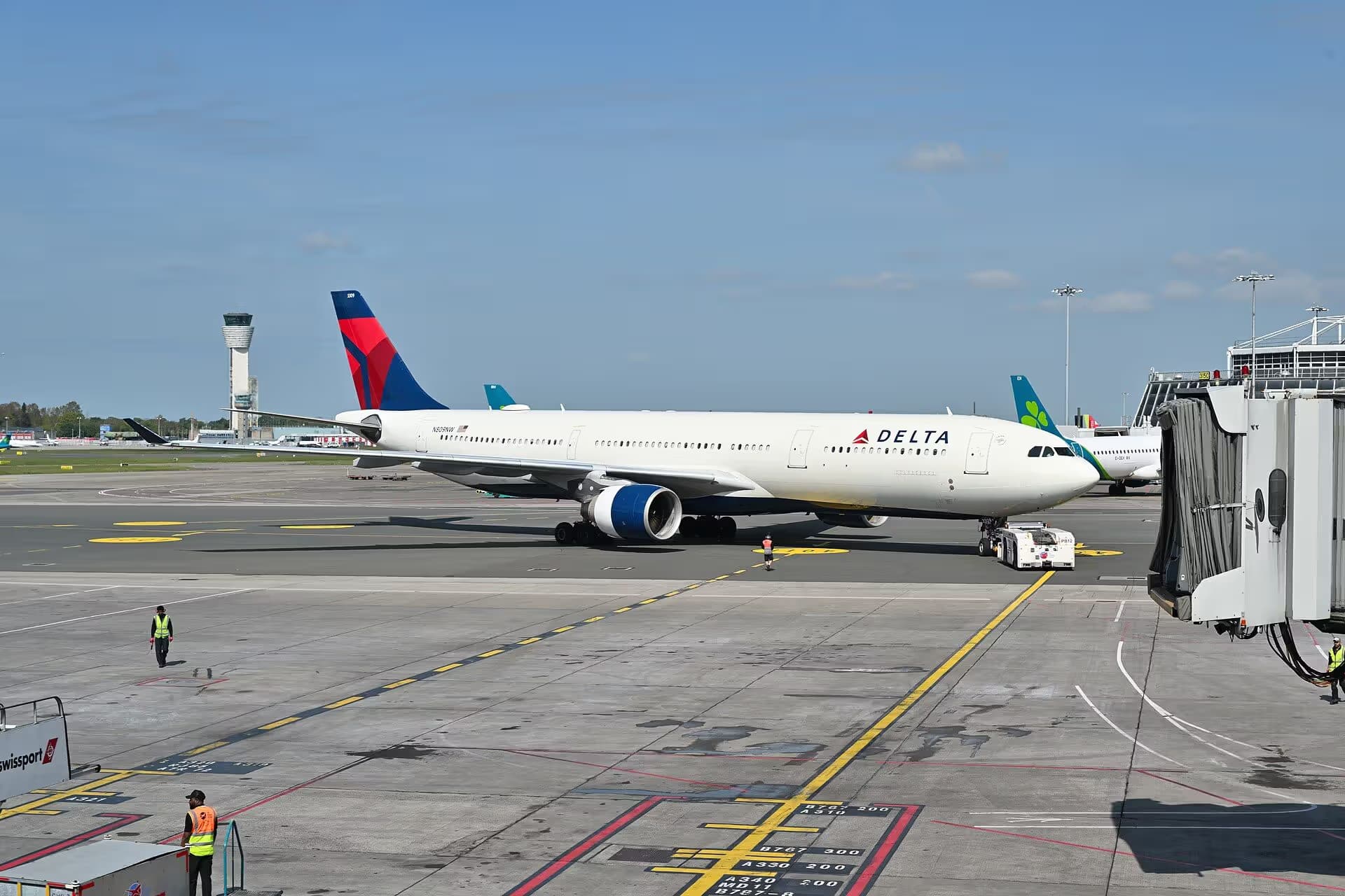 N809NW — Airbus