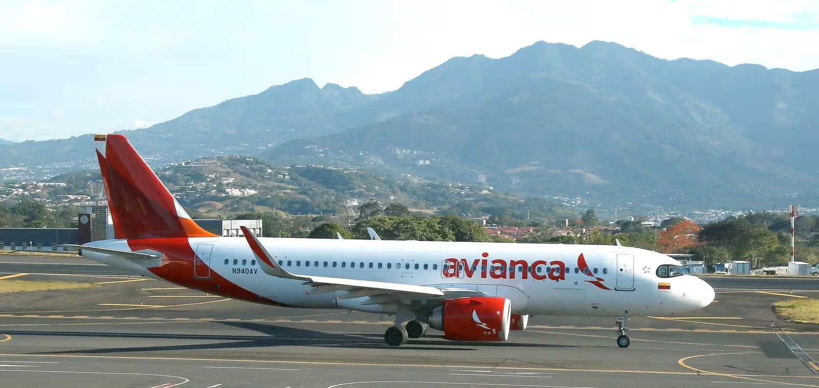 N940AV — Airbus