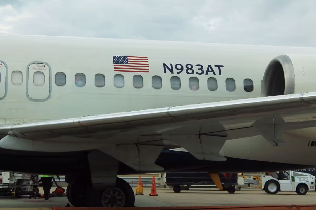N983AT — Boeing