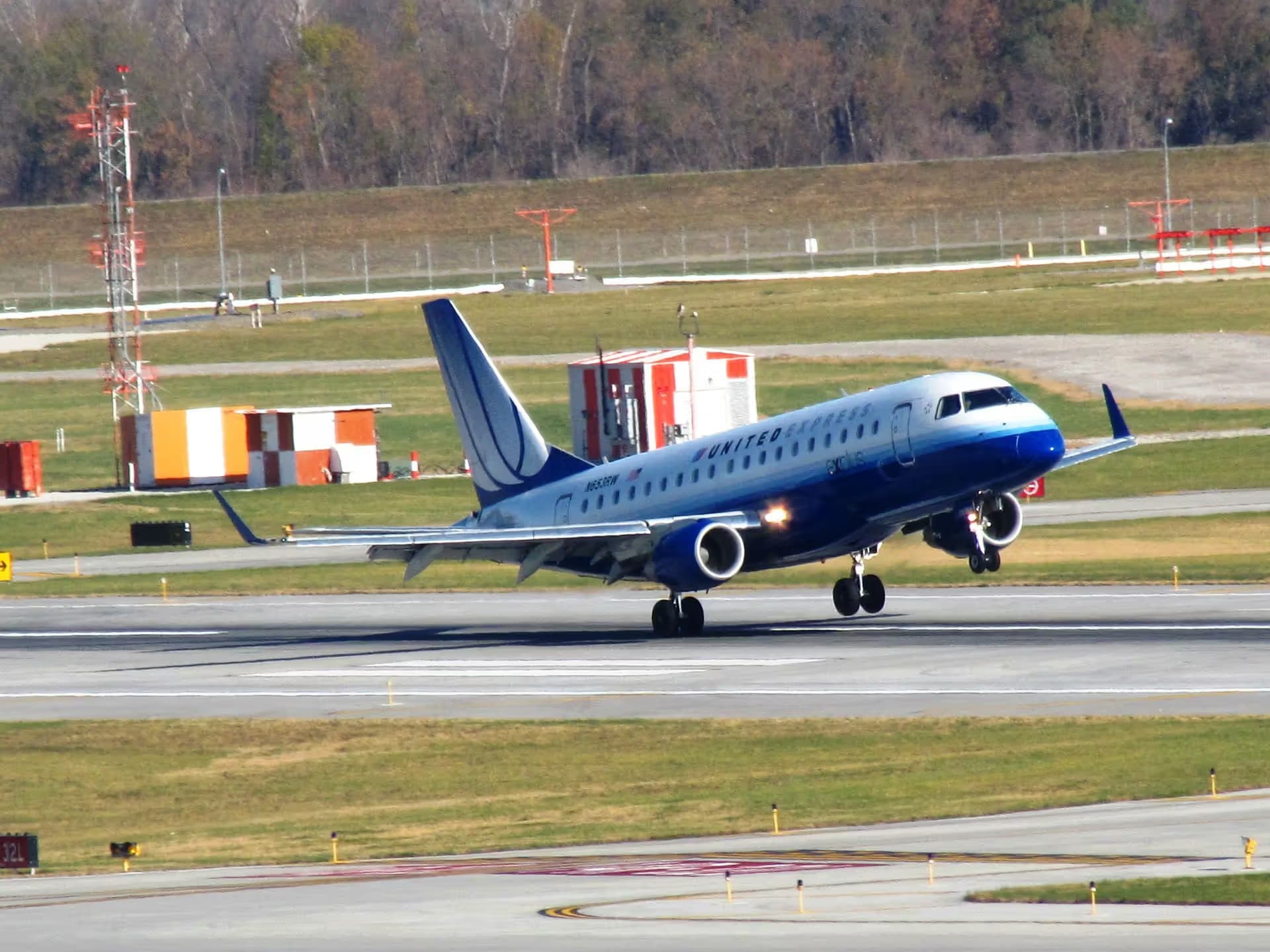 N653RW — Embraer