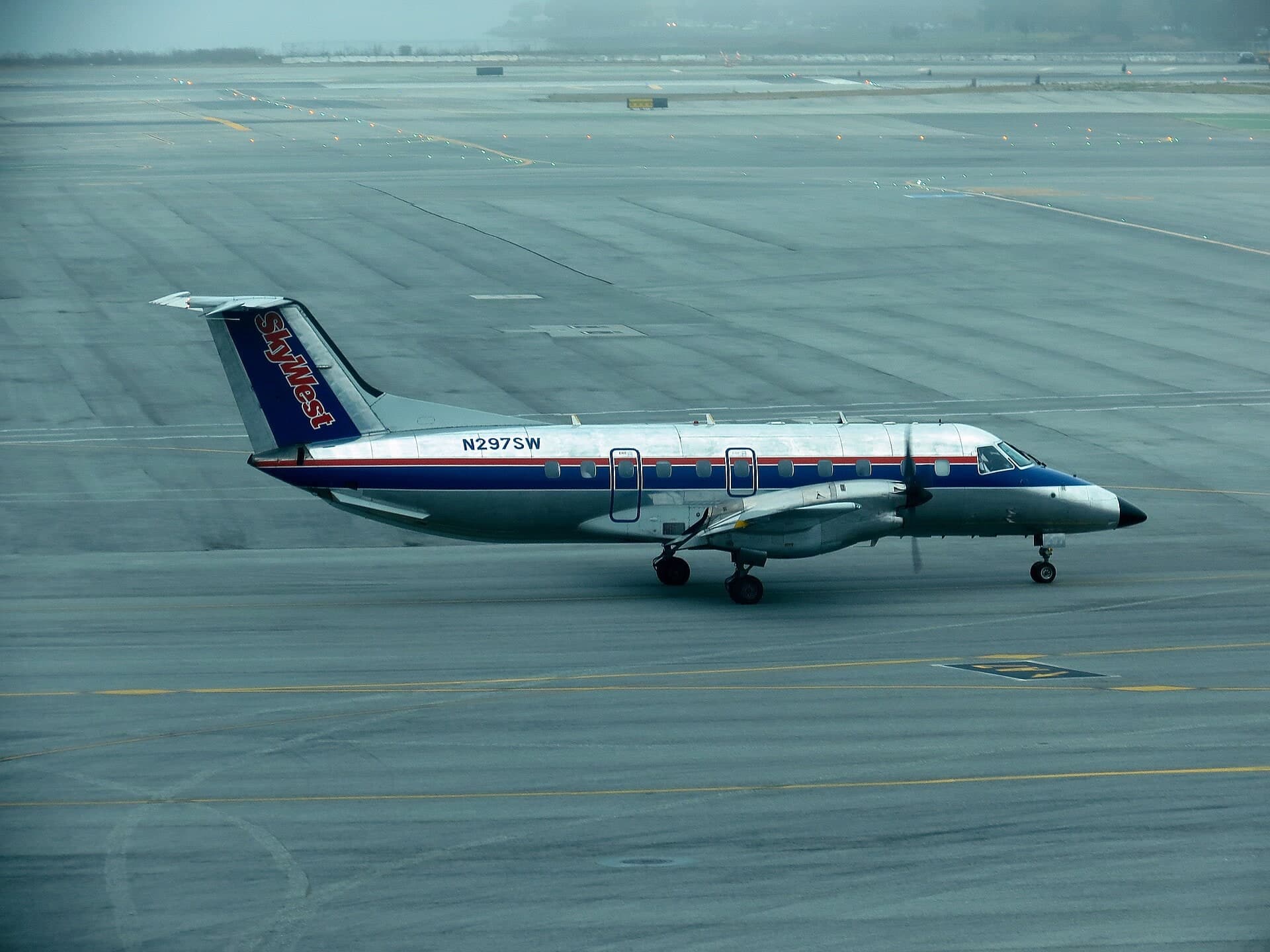 N297SW — Embraer