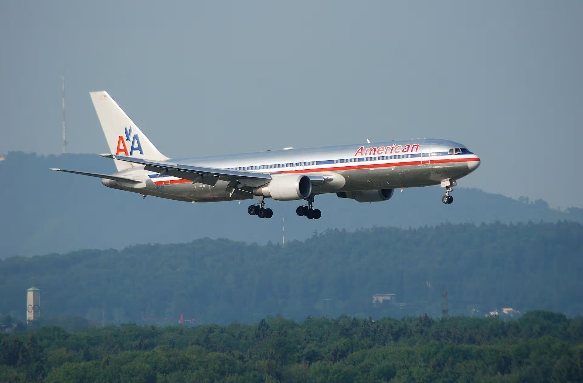 N39356 — Twin-engine aircraft