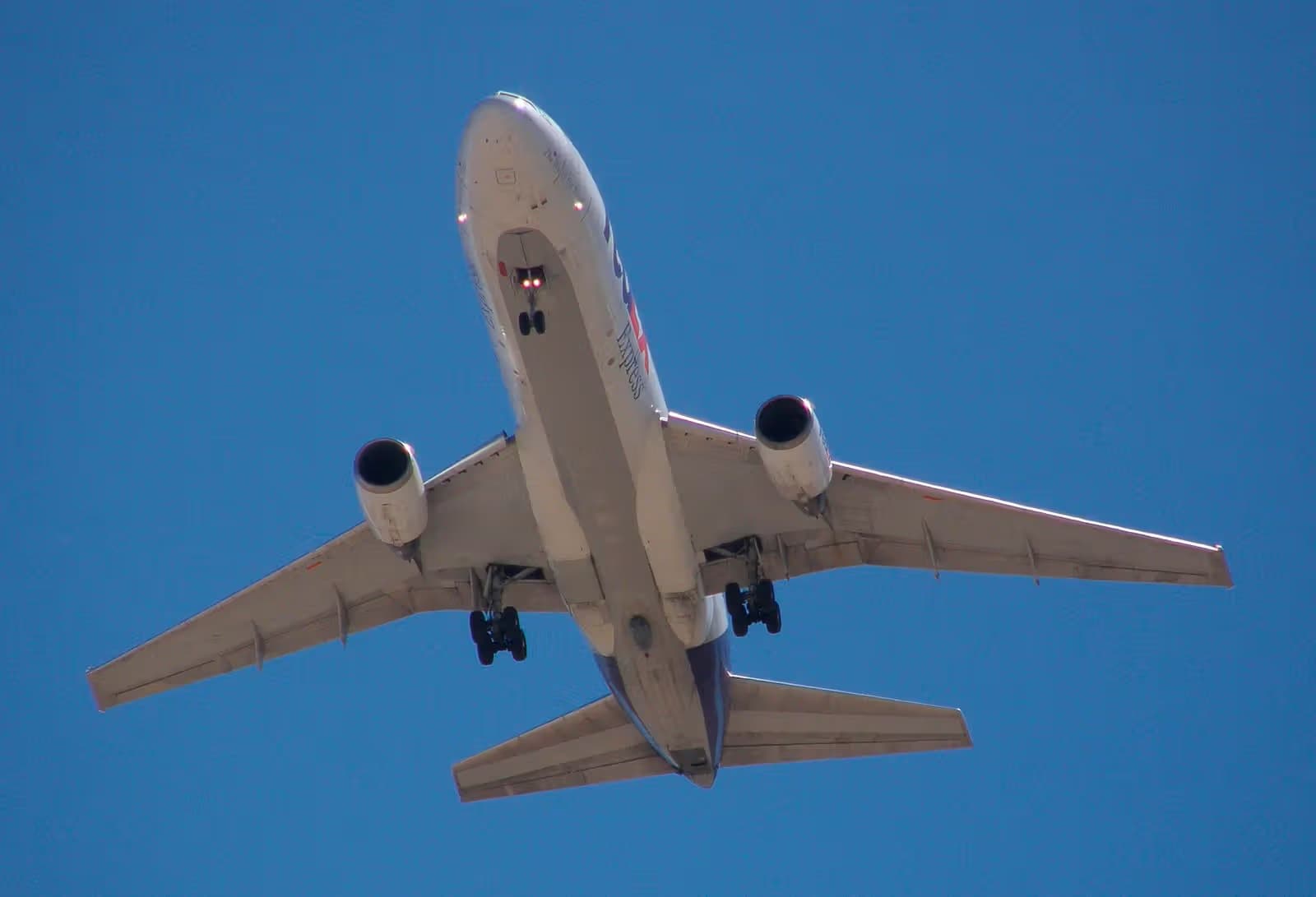 N357FE — Twin-engine aircraft