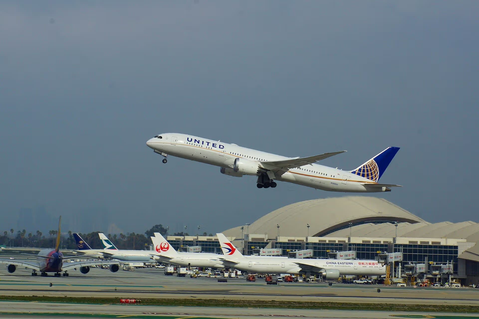 N38950 — Boeing
