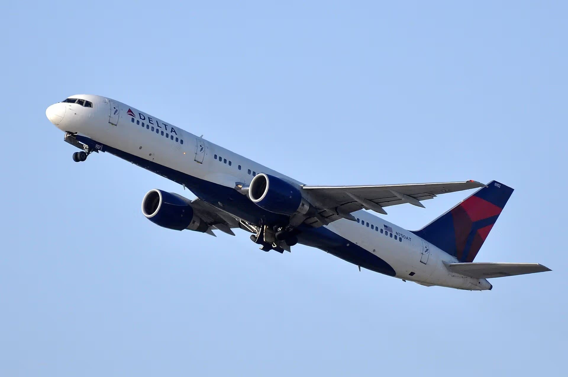 N750AT — Boeing
