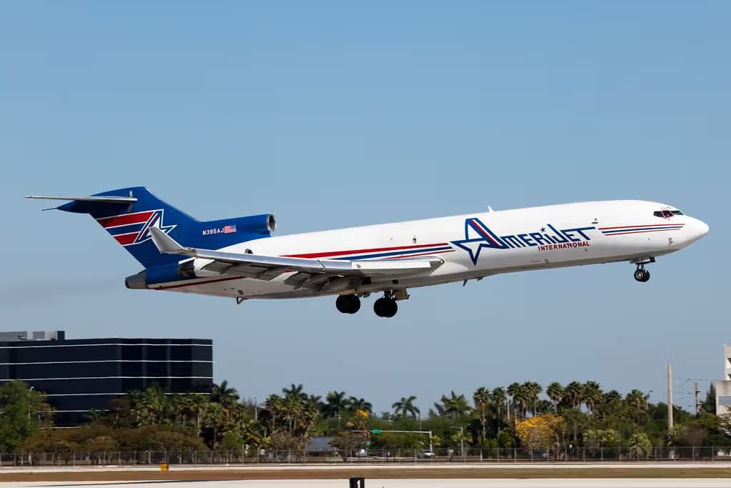 N395AJ — Boeing